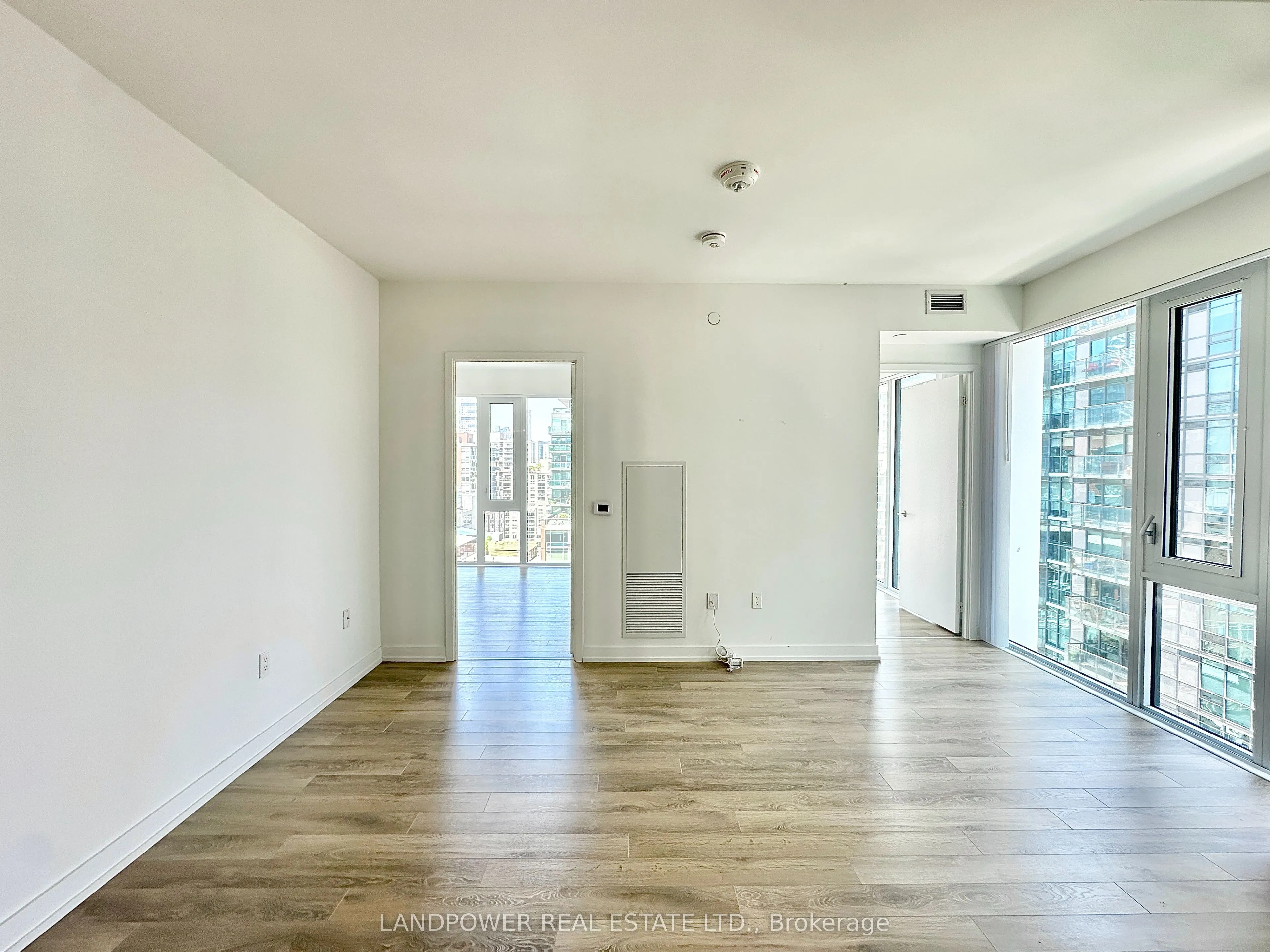 158 Front Street E, #1112