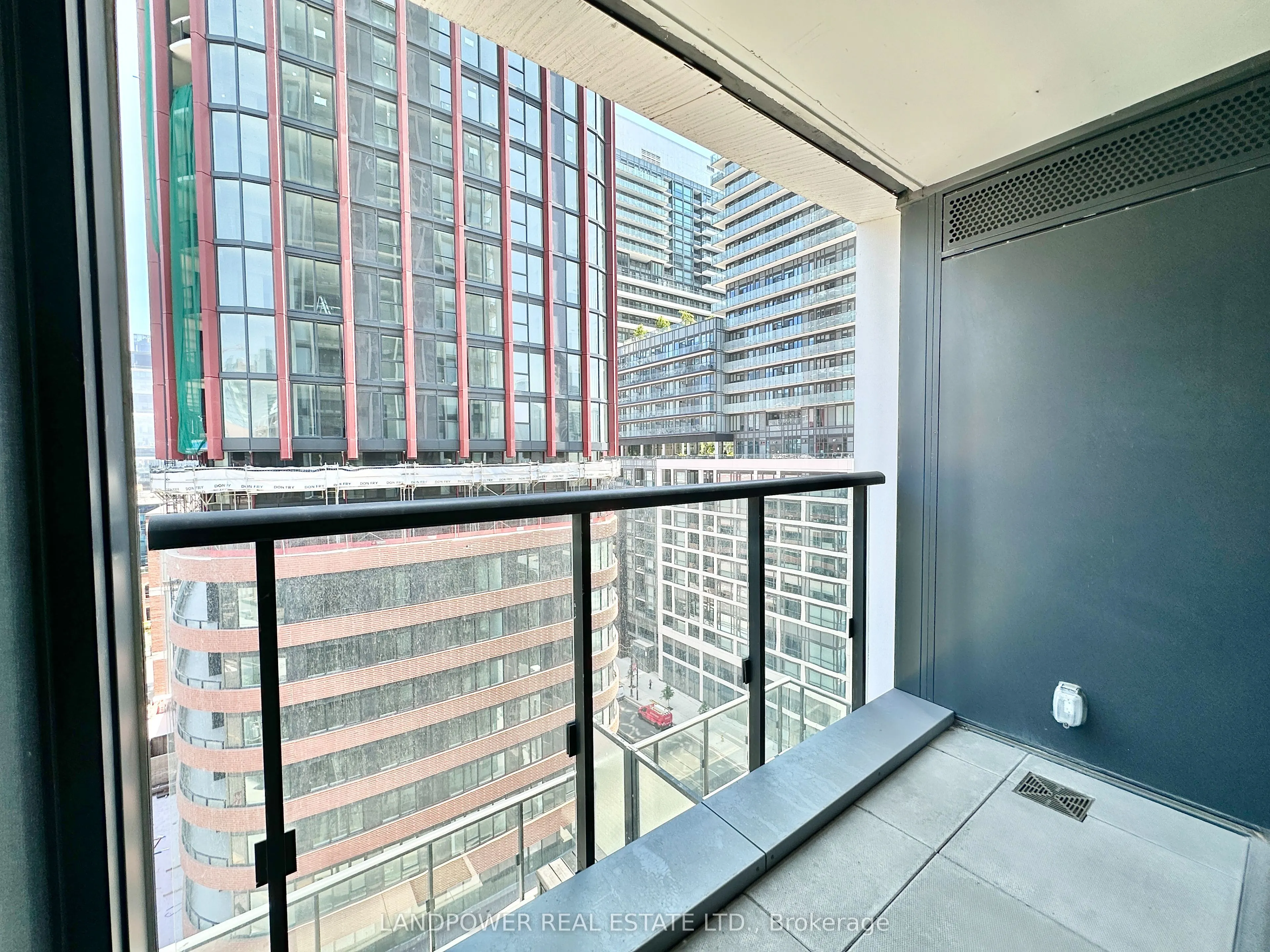 158 Front Street E, #1112