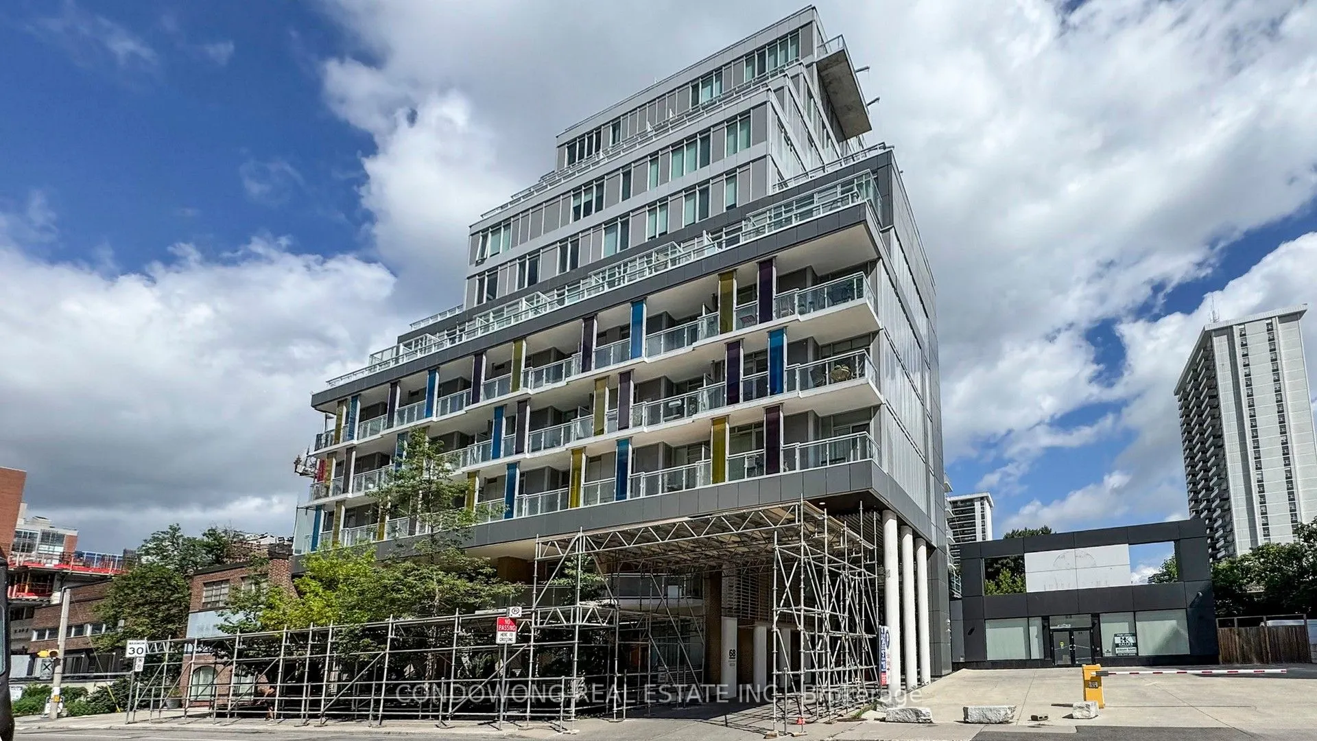 68 Merton Street, #709