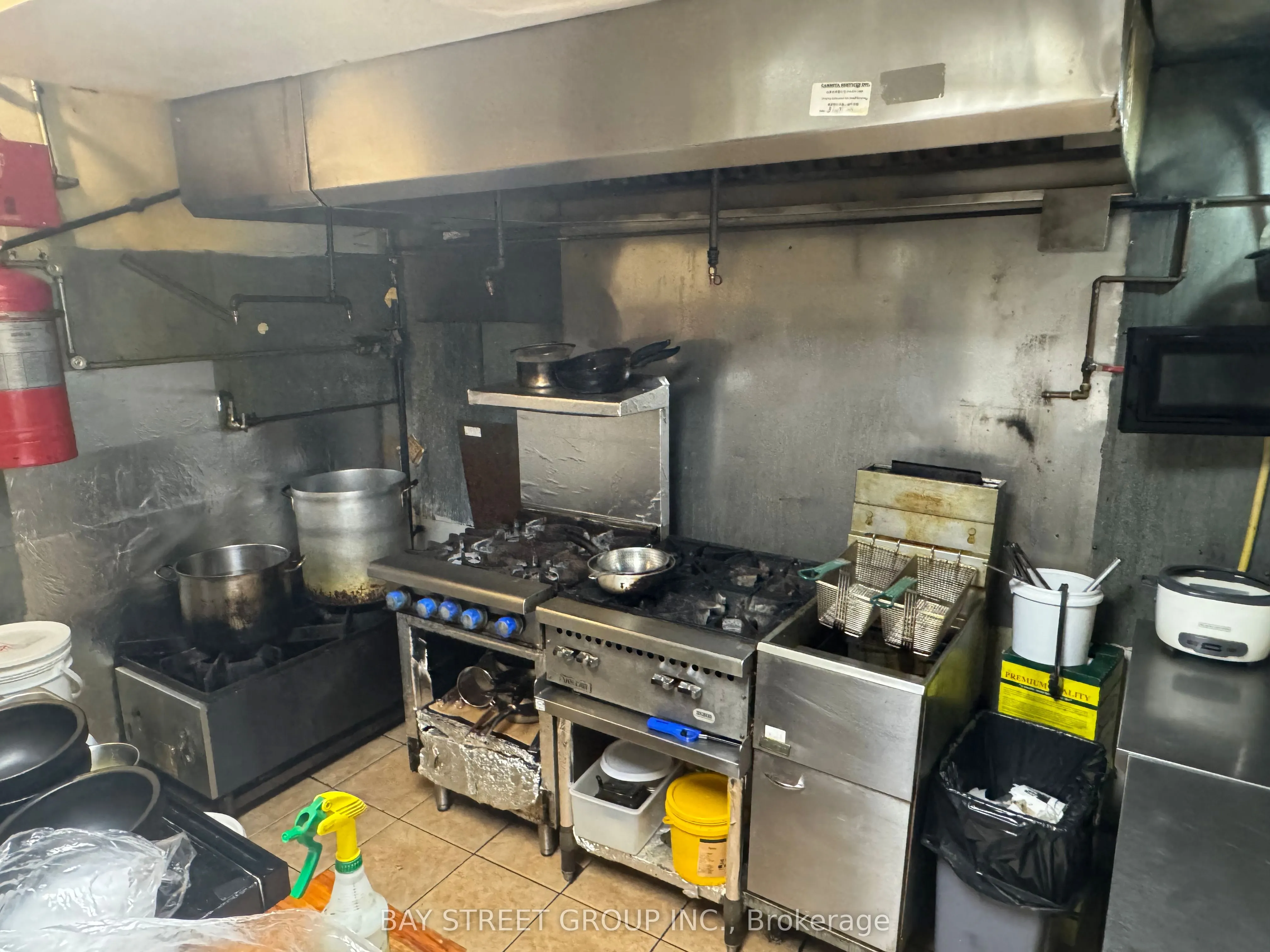 3 Finch Avenue E