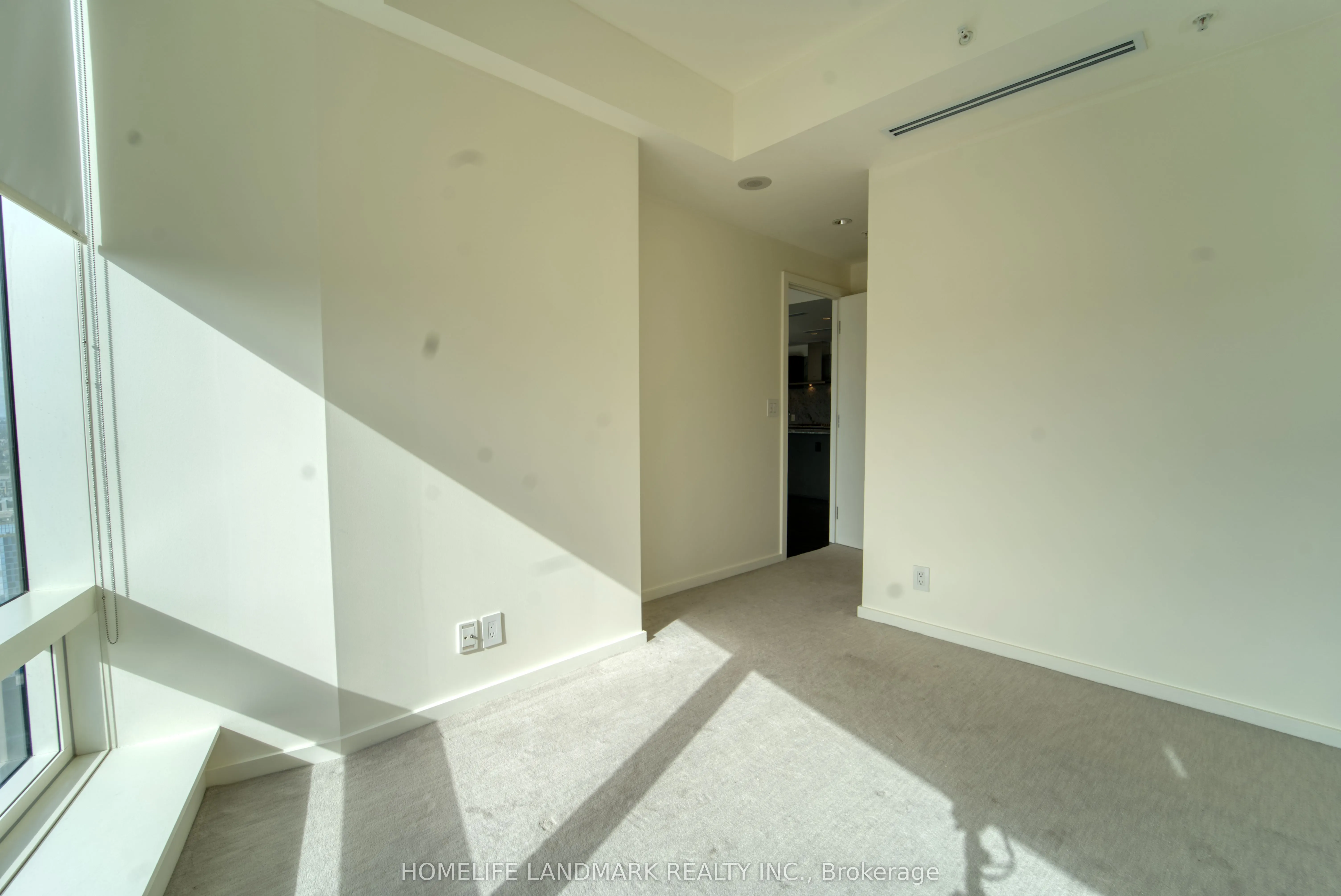 180 University Avenue, #4704