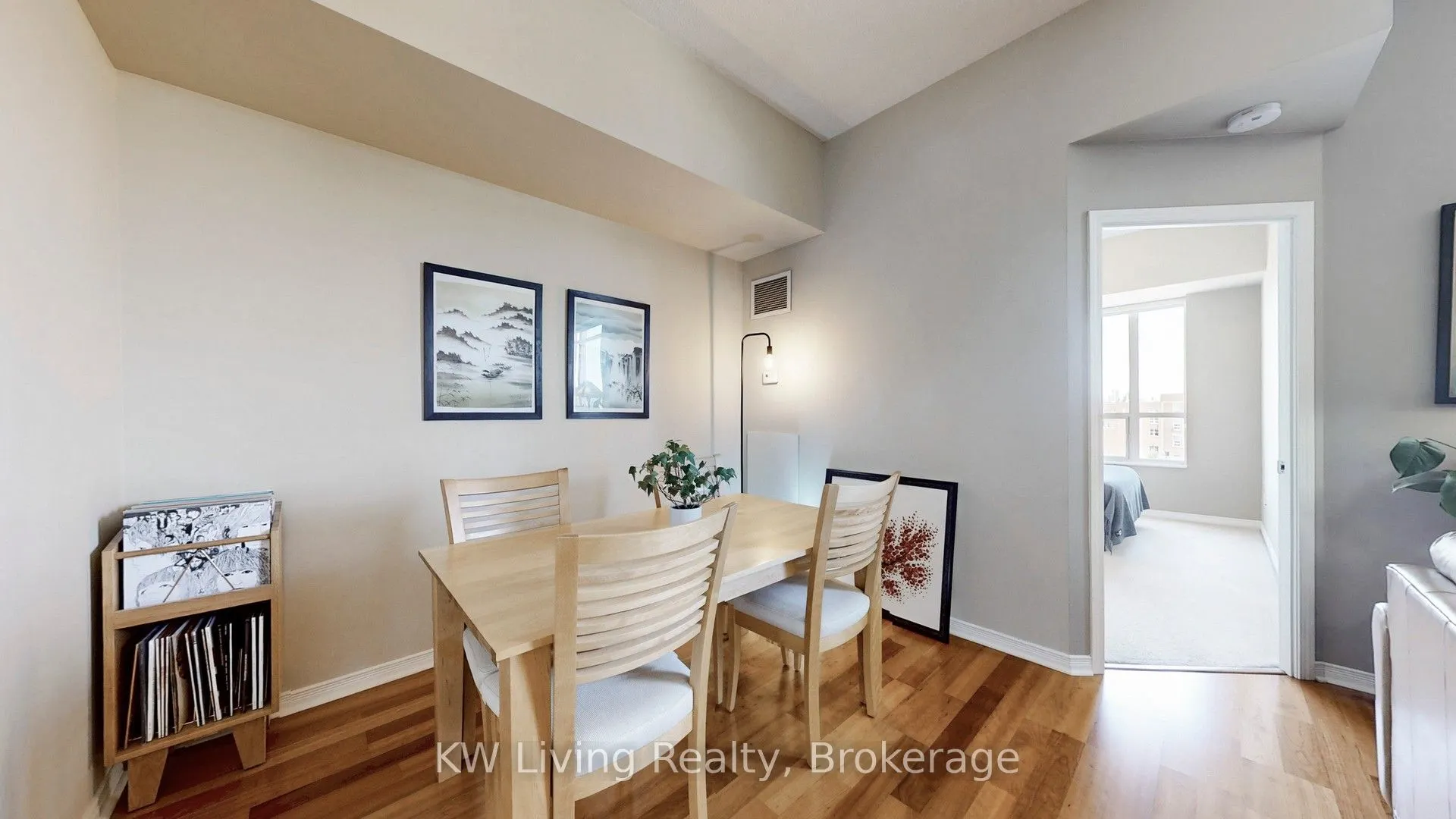 451 Rosewell Avenue, #608