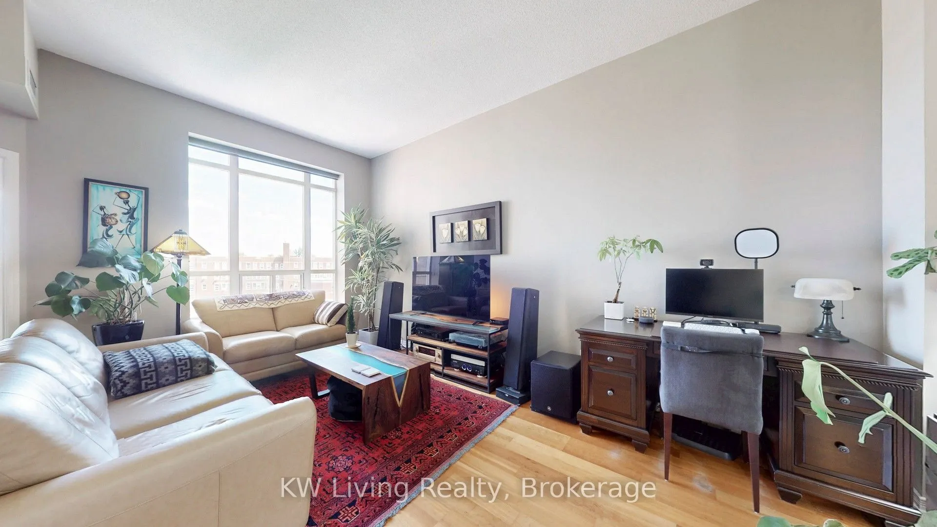 451 Rosewell Avenue, #608