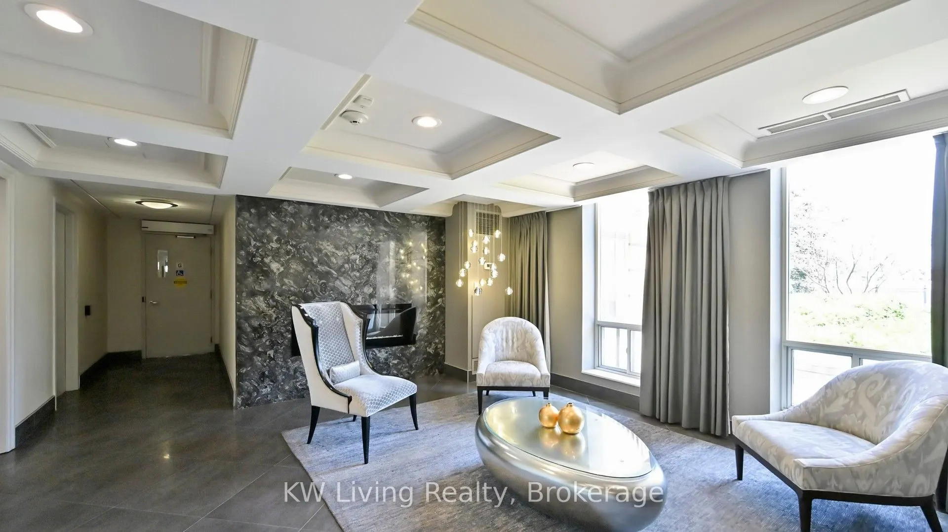 451 Rosewell Avenue, #608