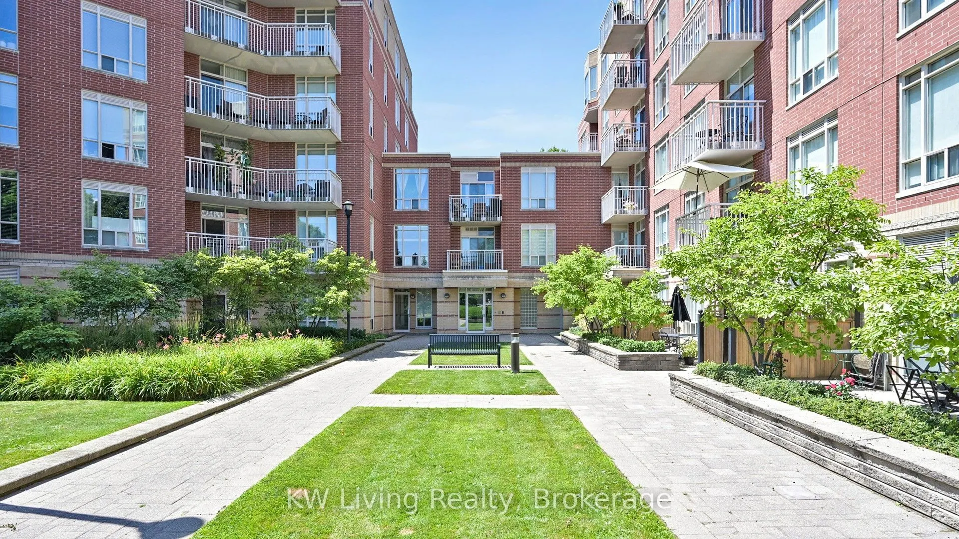 451 Rosewell Avenue, #608