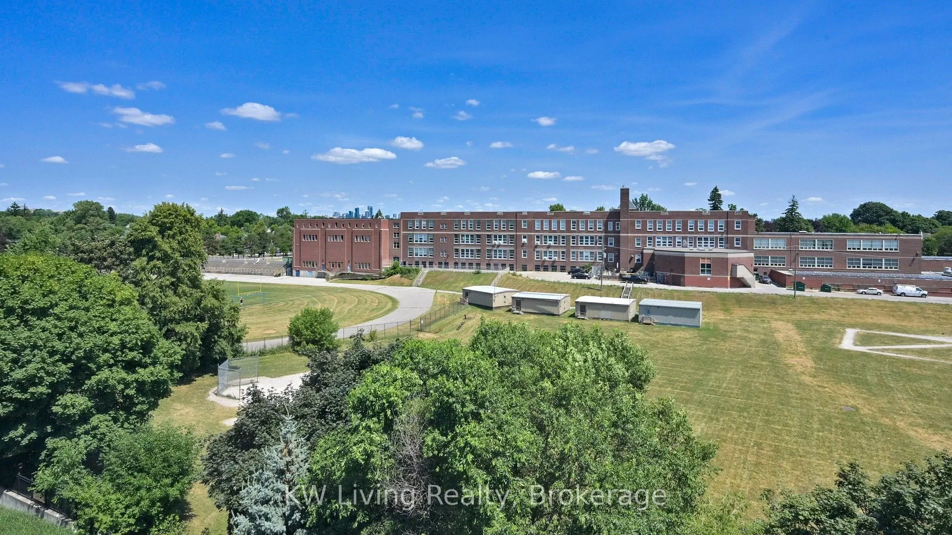 451 Rosewell Avenue, #608