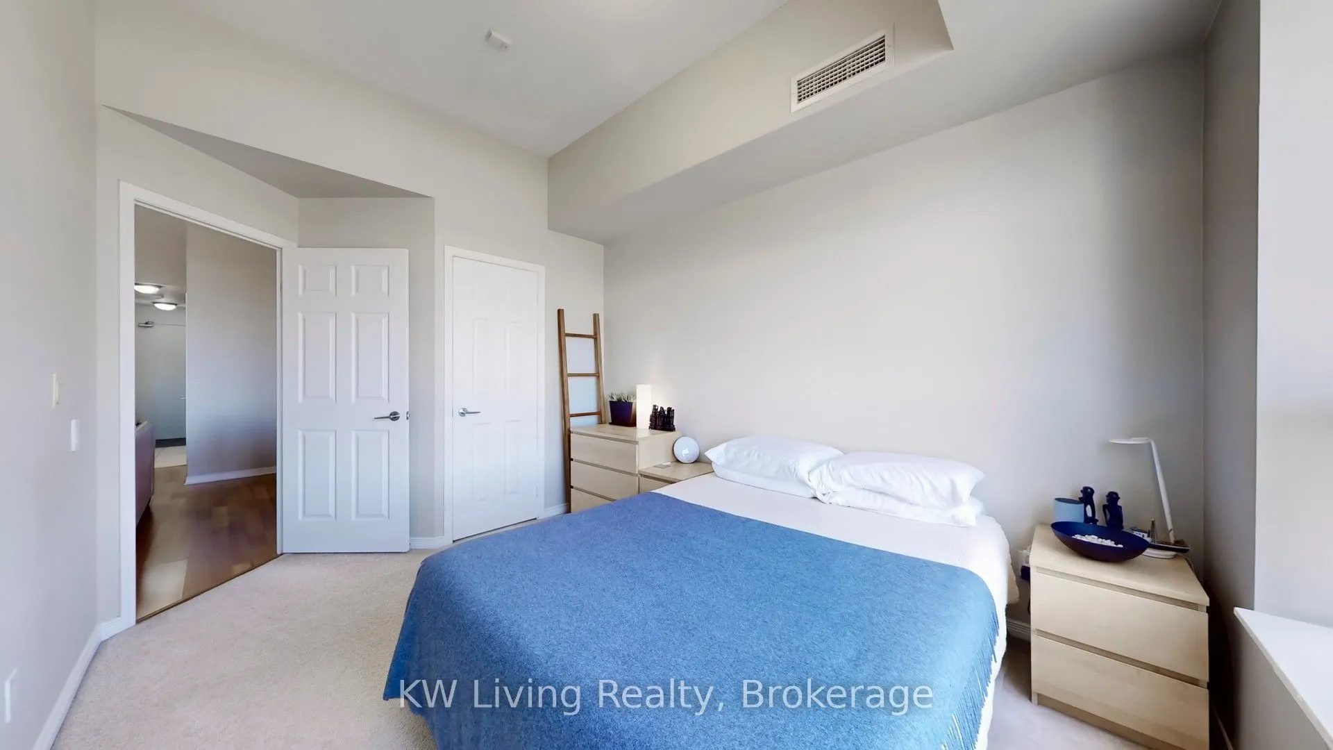 451 Rosewell Avenue, #608