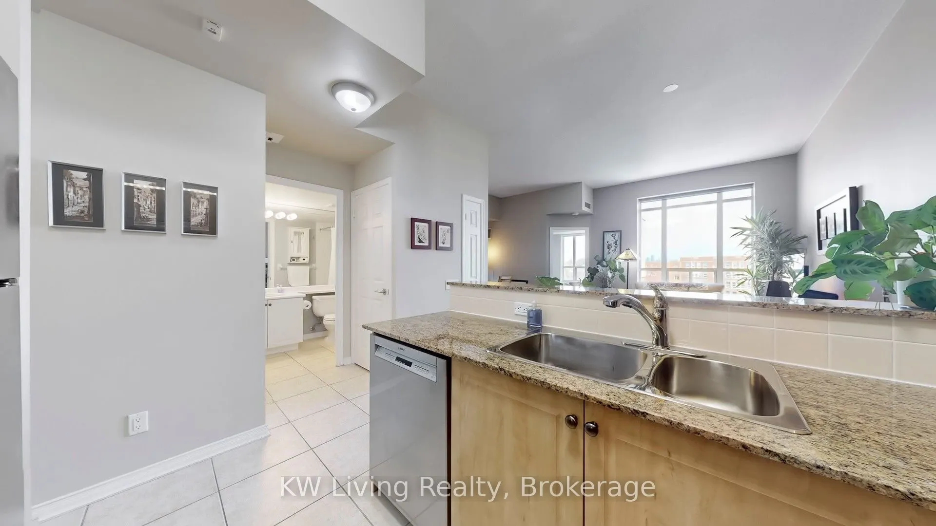 451 Rosewell Avenue, #608