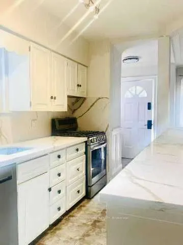 166 Chaplin Crescent, #GF + 2F