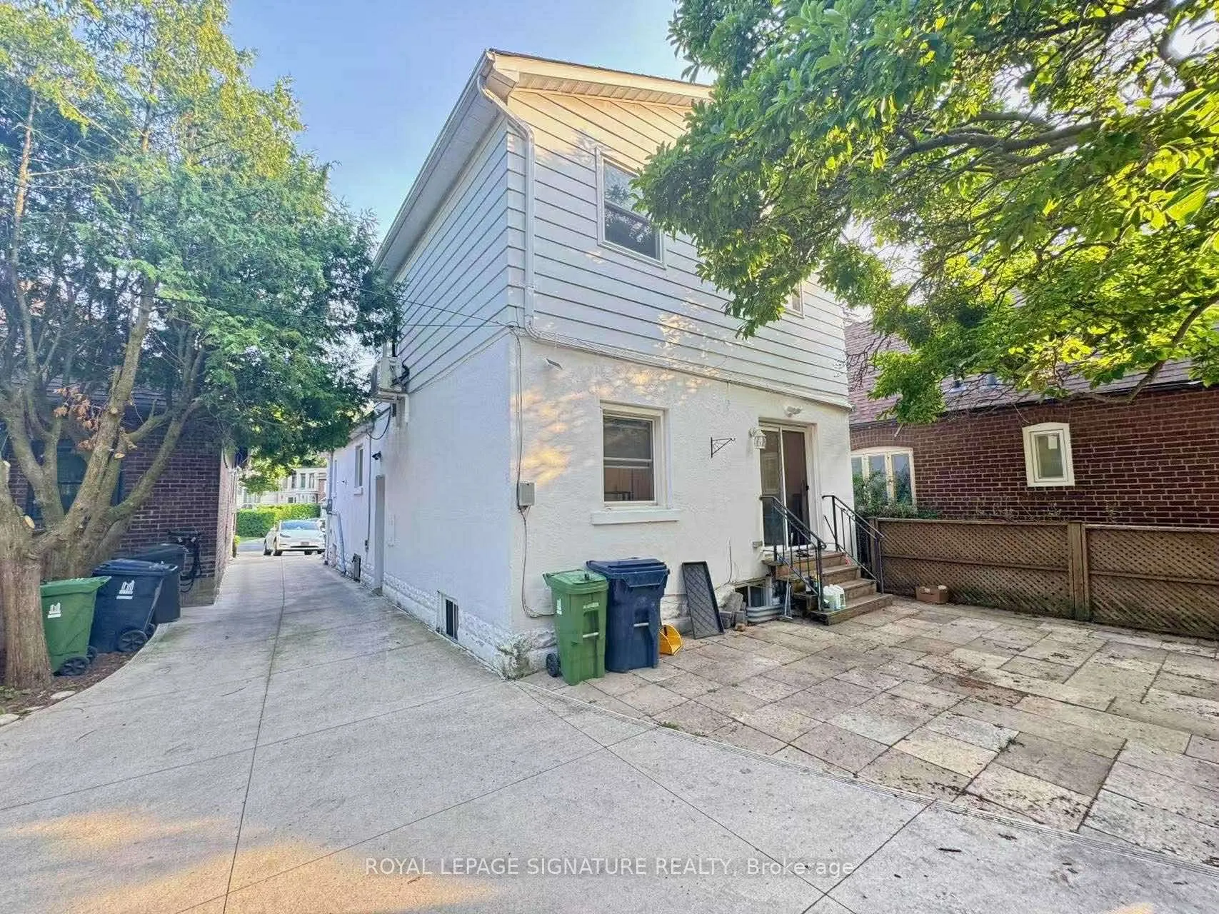 166 Chaplin Crescent, #GF + 2F