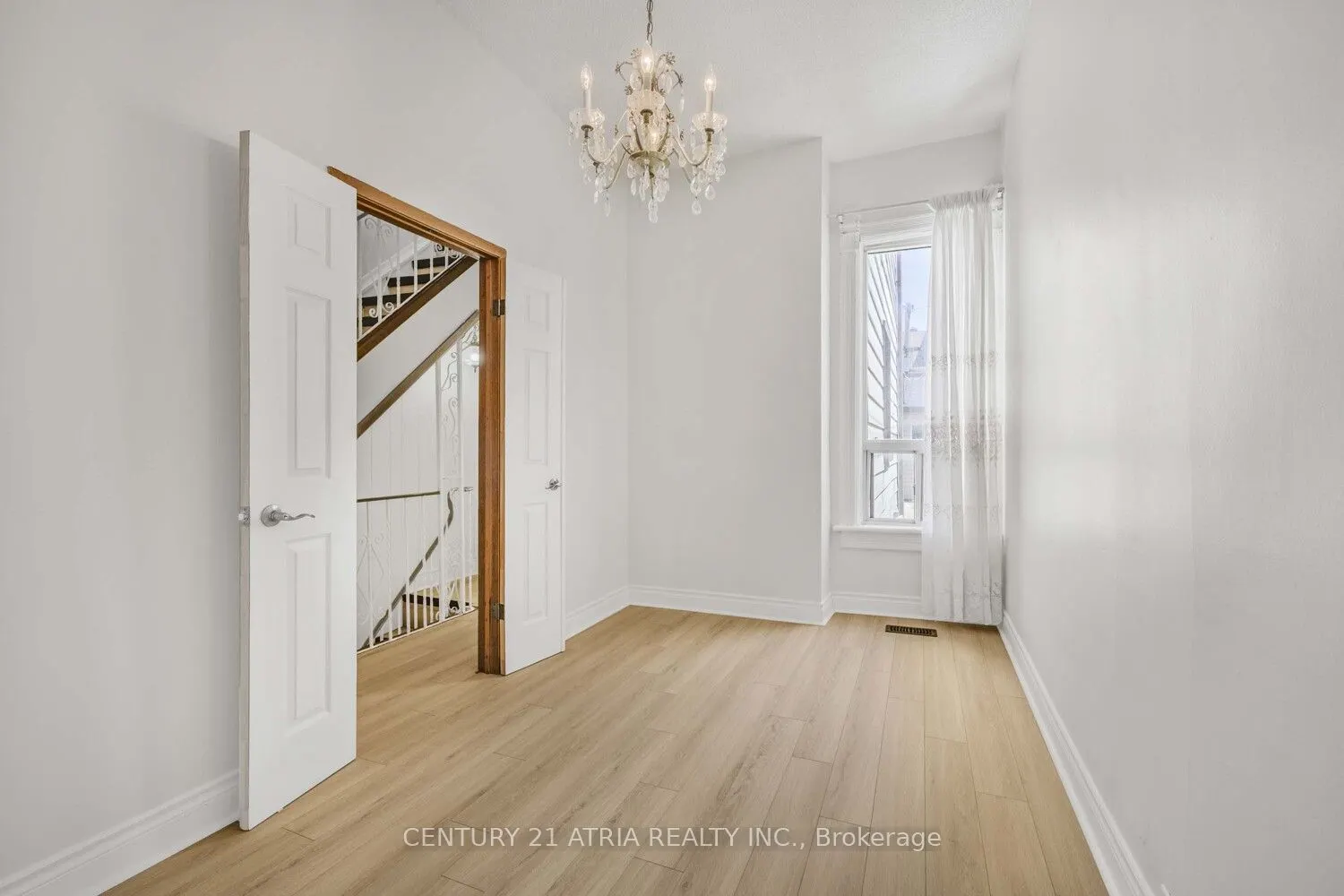 81 Montrose Avenue