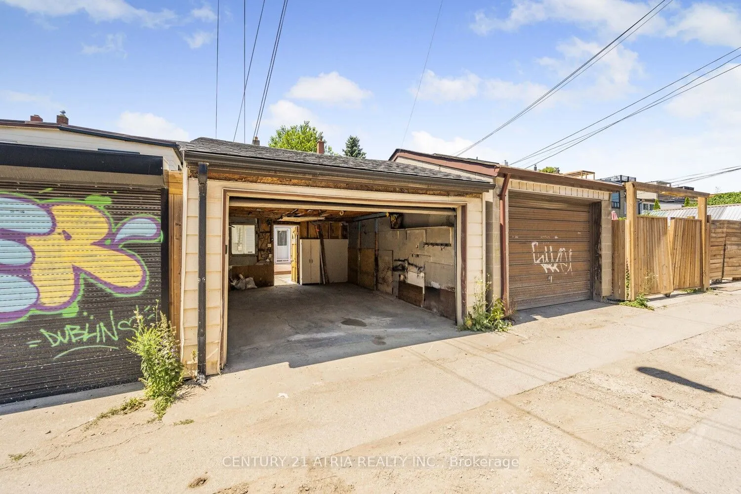 81 Montrose Avenue