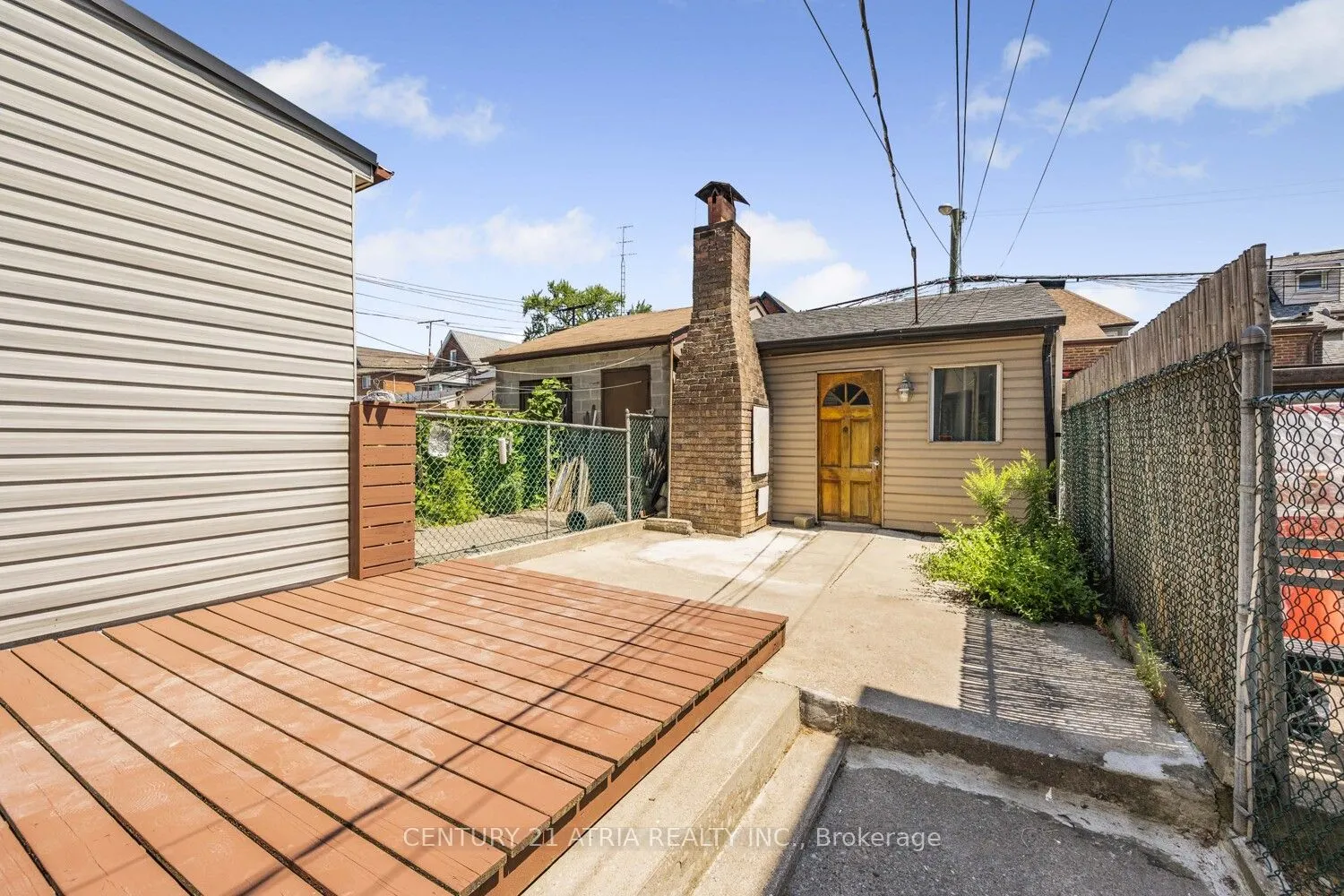 81 Montrose Avenue