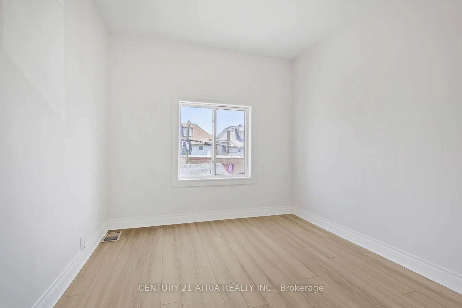 81 Montrose Avenue