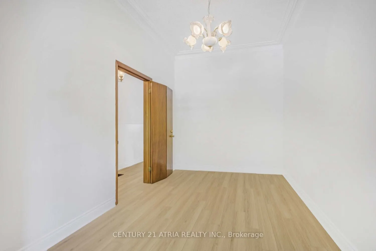81 Montrose Avenue