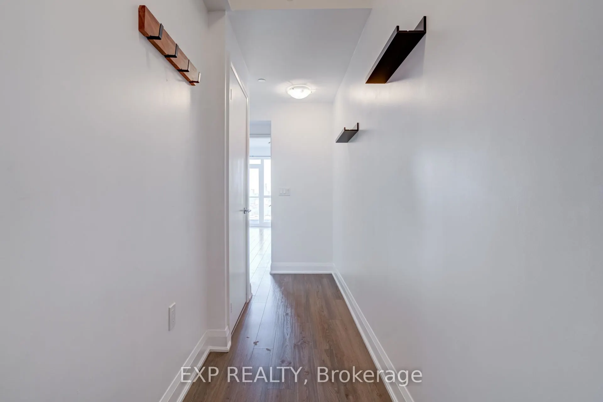 160 Vandeerhoof Avenue, #1610