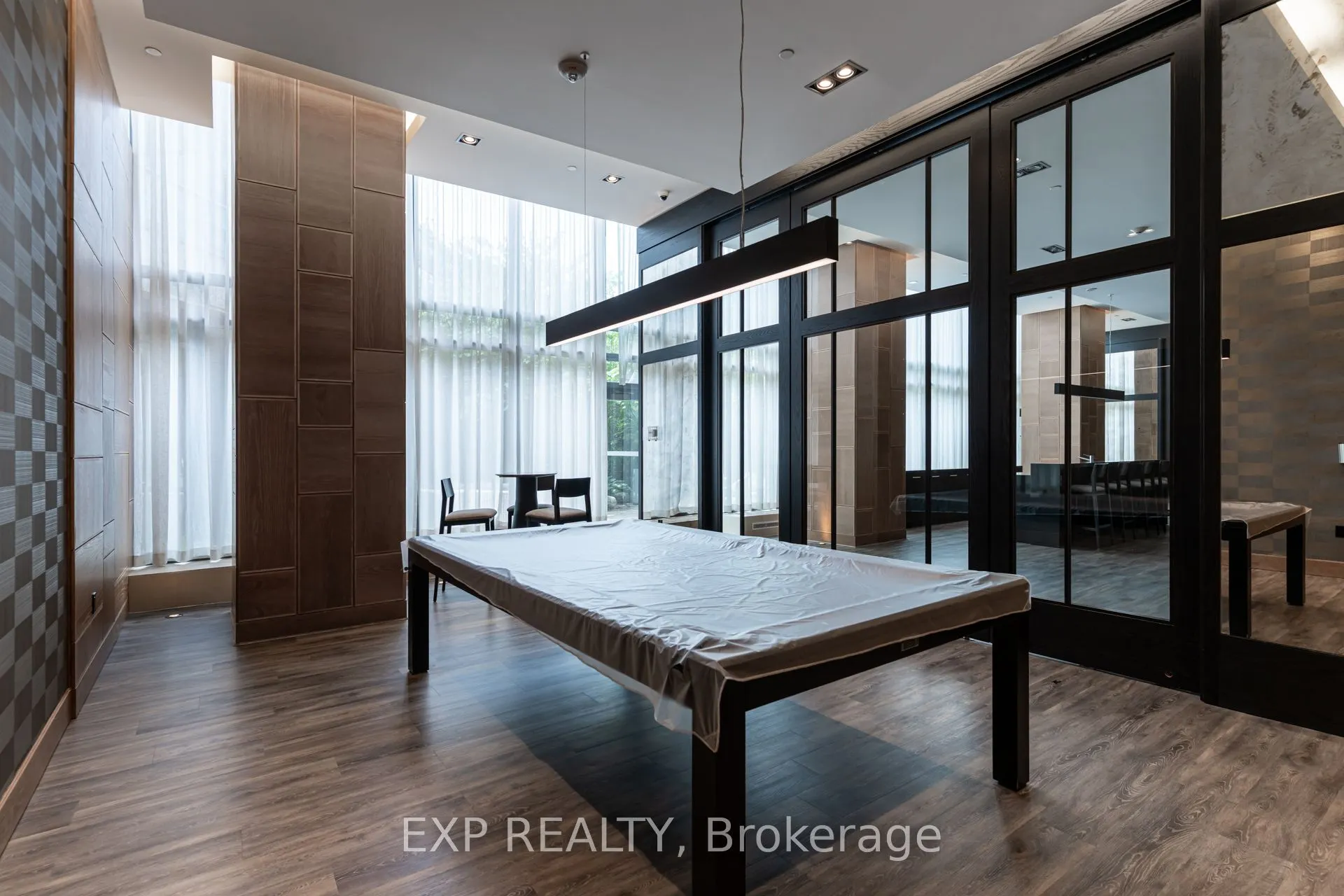 160 Vandeerhoof Avenue, #1610