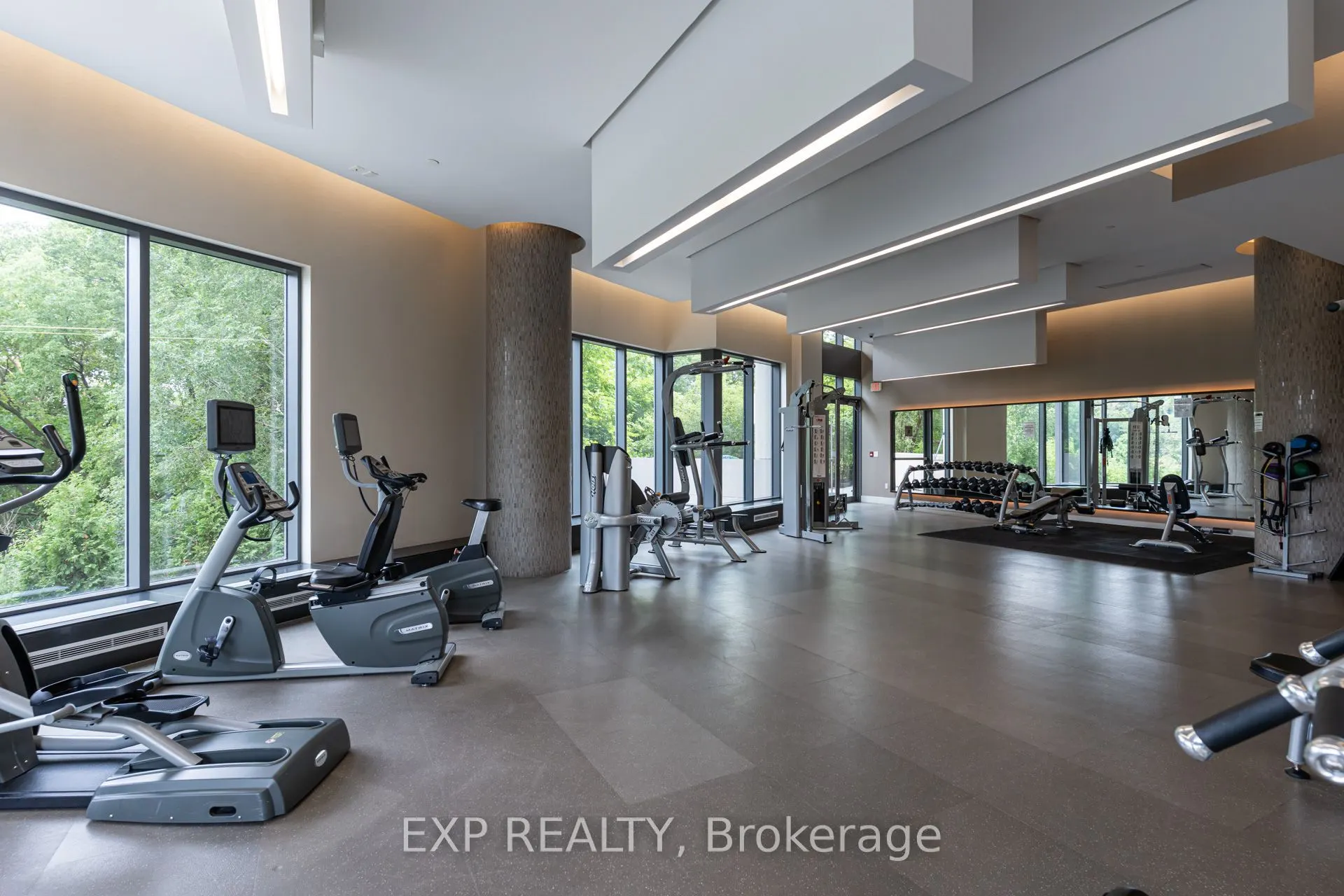 160 Vandeerhoof Avenue, #1610