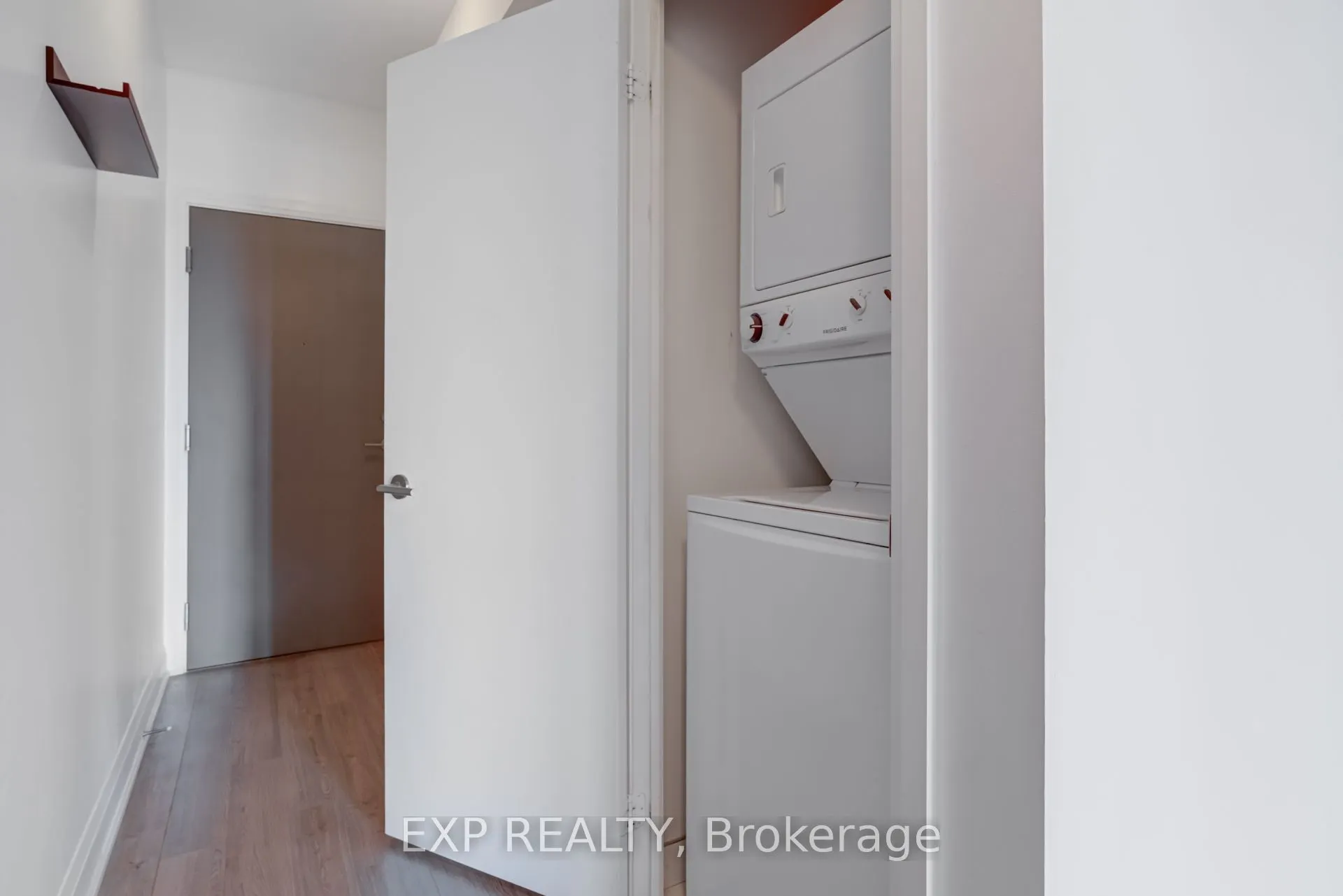160 Vandeerhoof Avenue, #1610