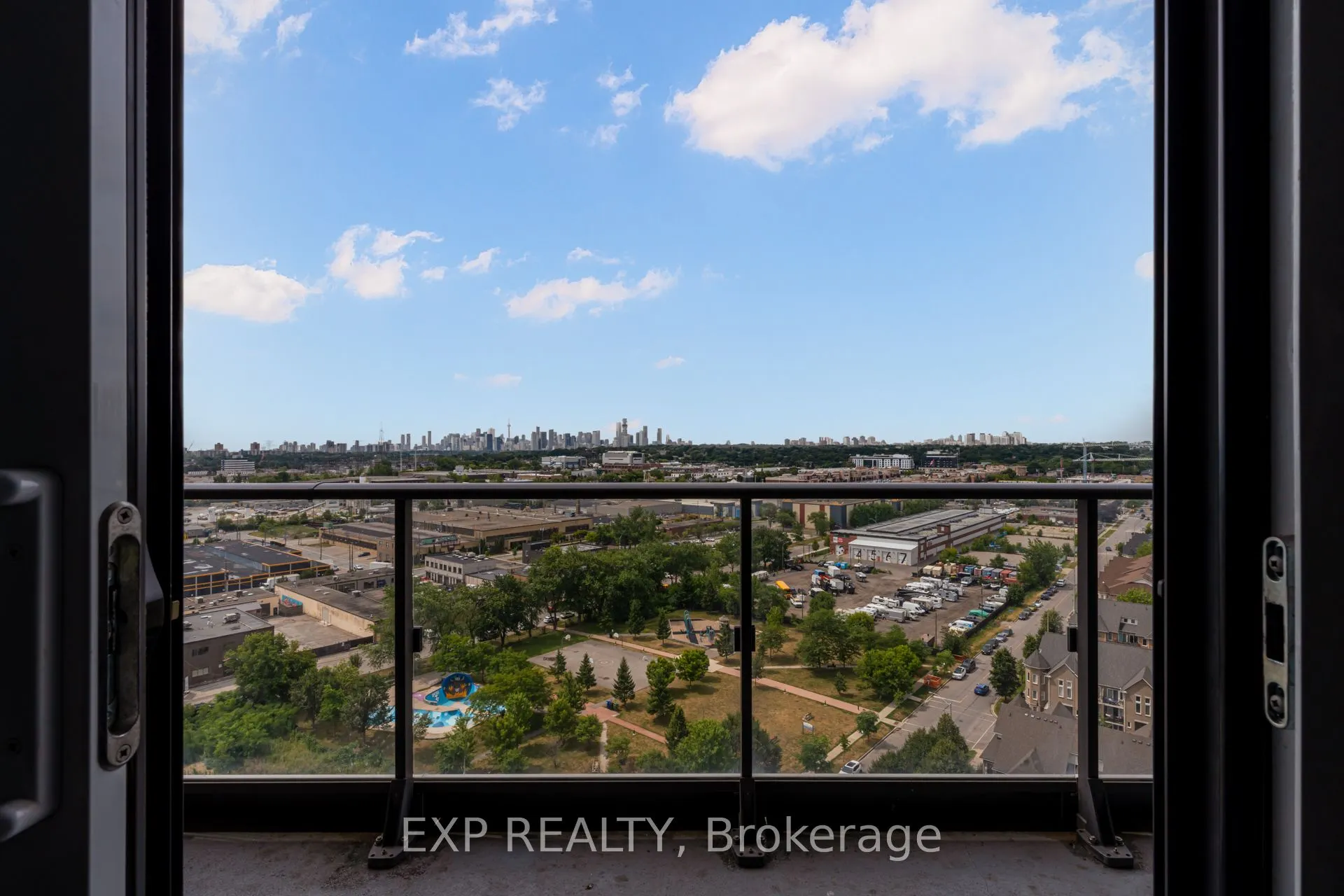 160 Vandeerhoof Avenue, #1610