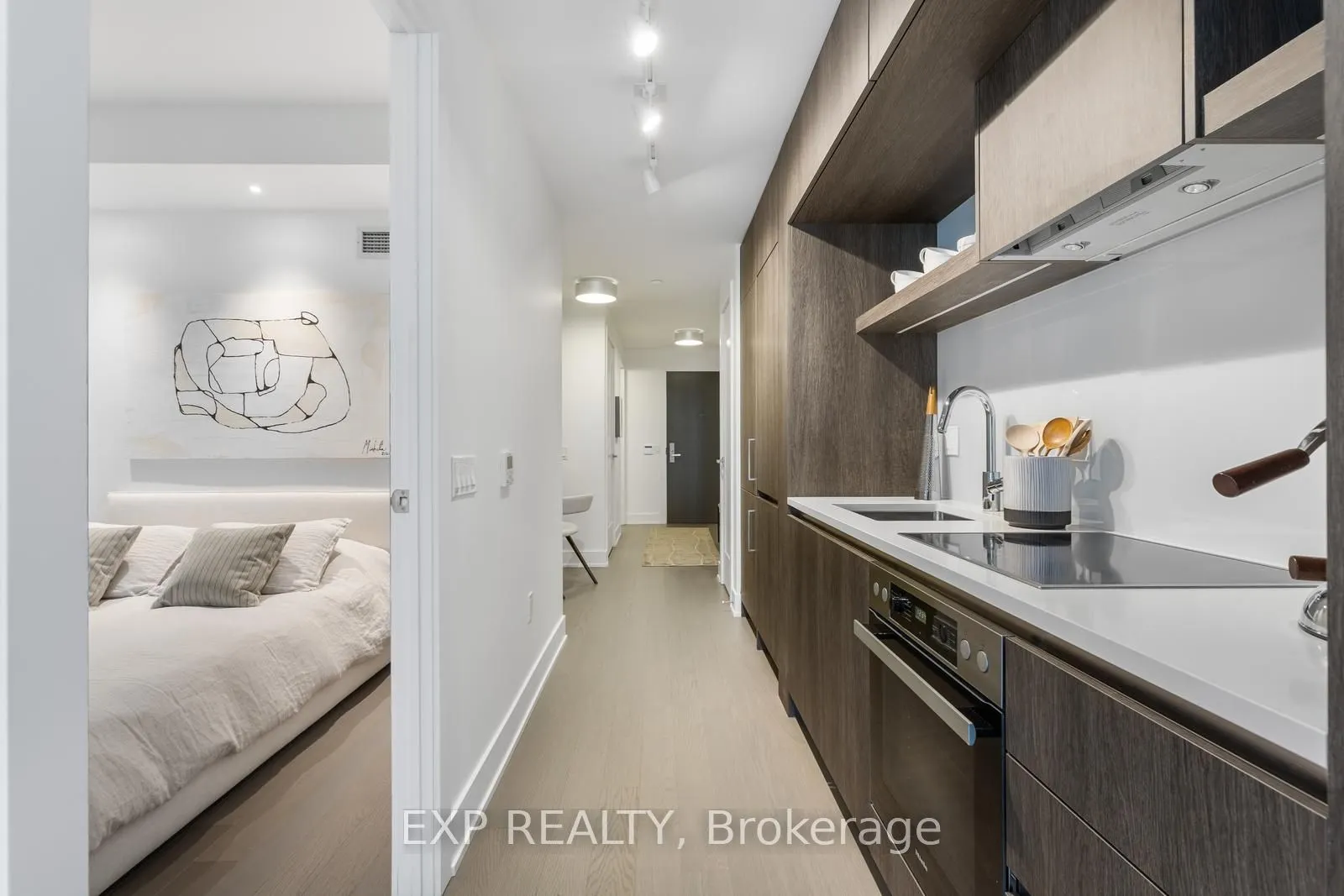6 Jackes Avenue, #408