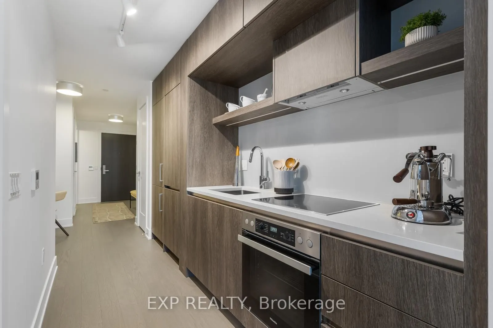6 Jackes Avenue, #408