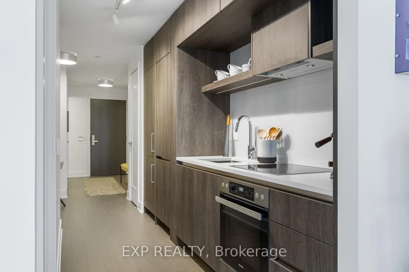 6 Jackes Avenue, #408