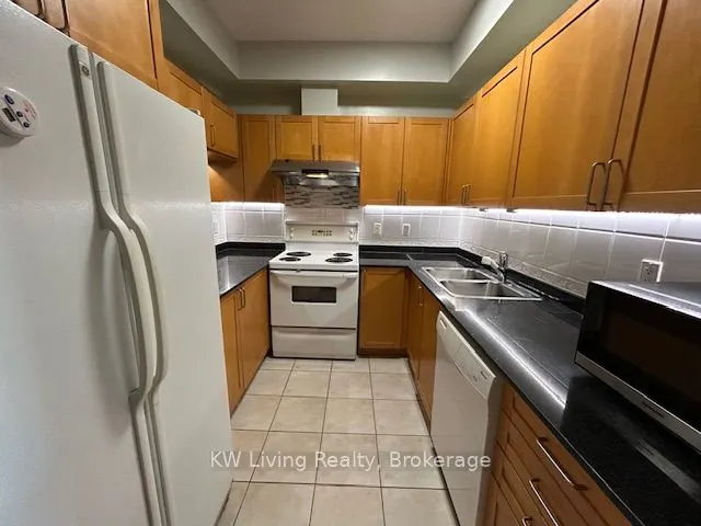 18 William Carson Crescent, #815