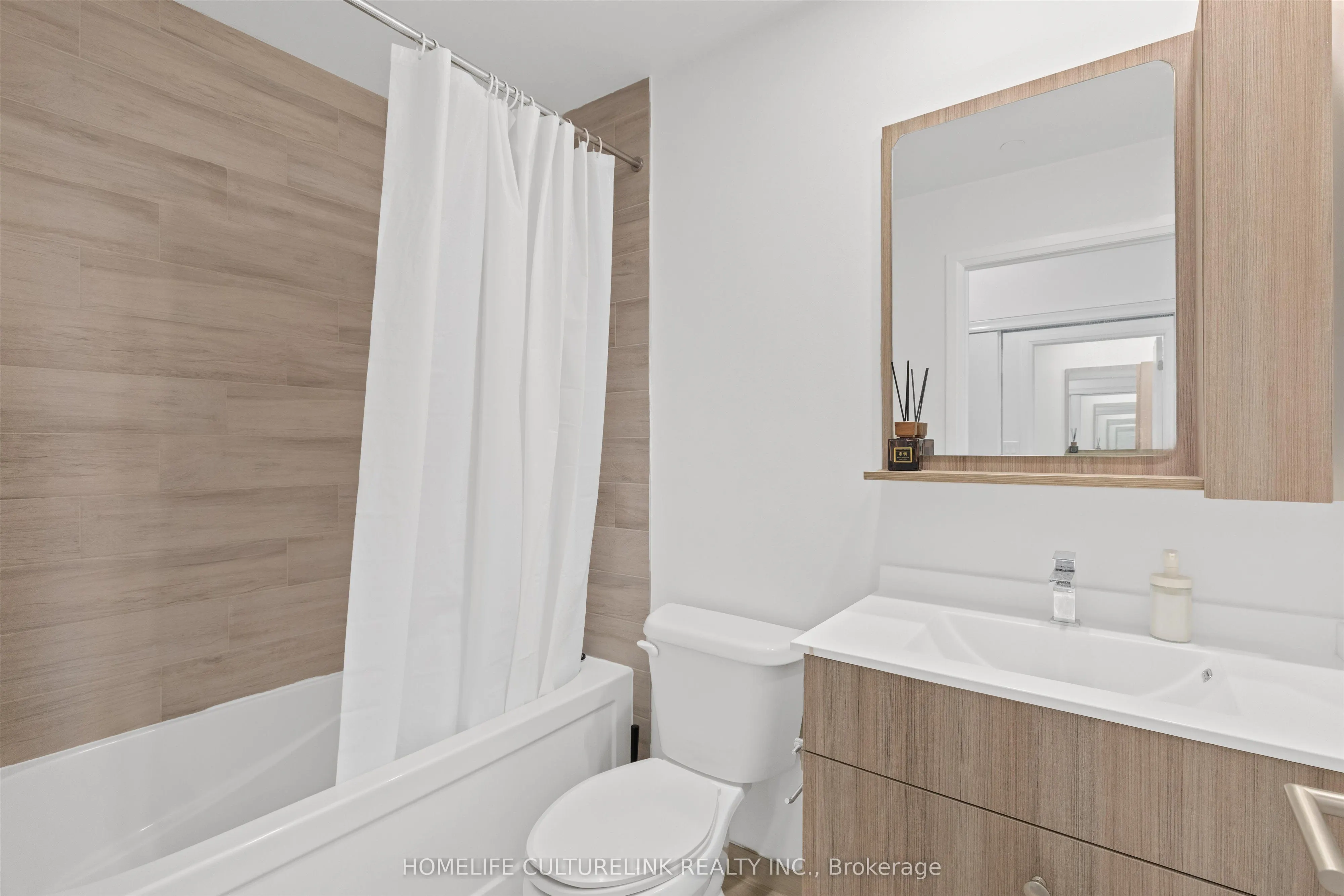 75 Canterbury Place, #503