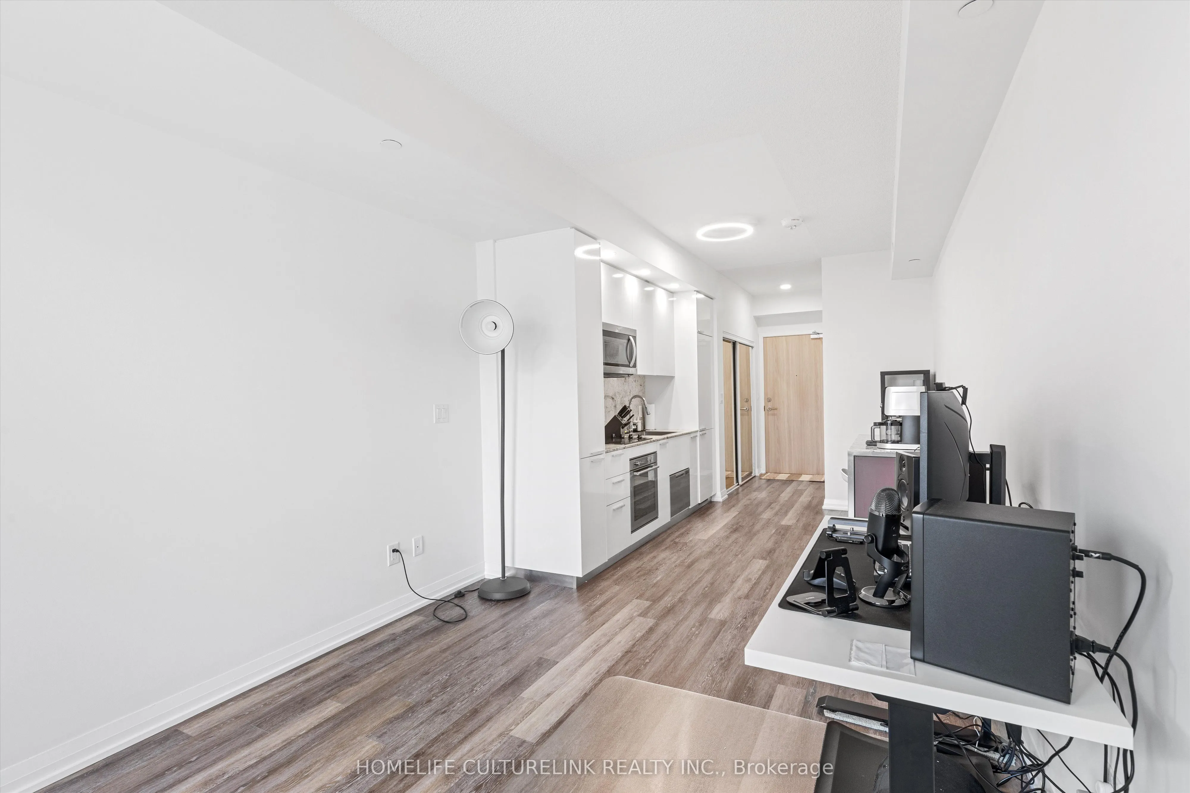 75 Canterbury Place, #503