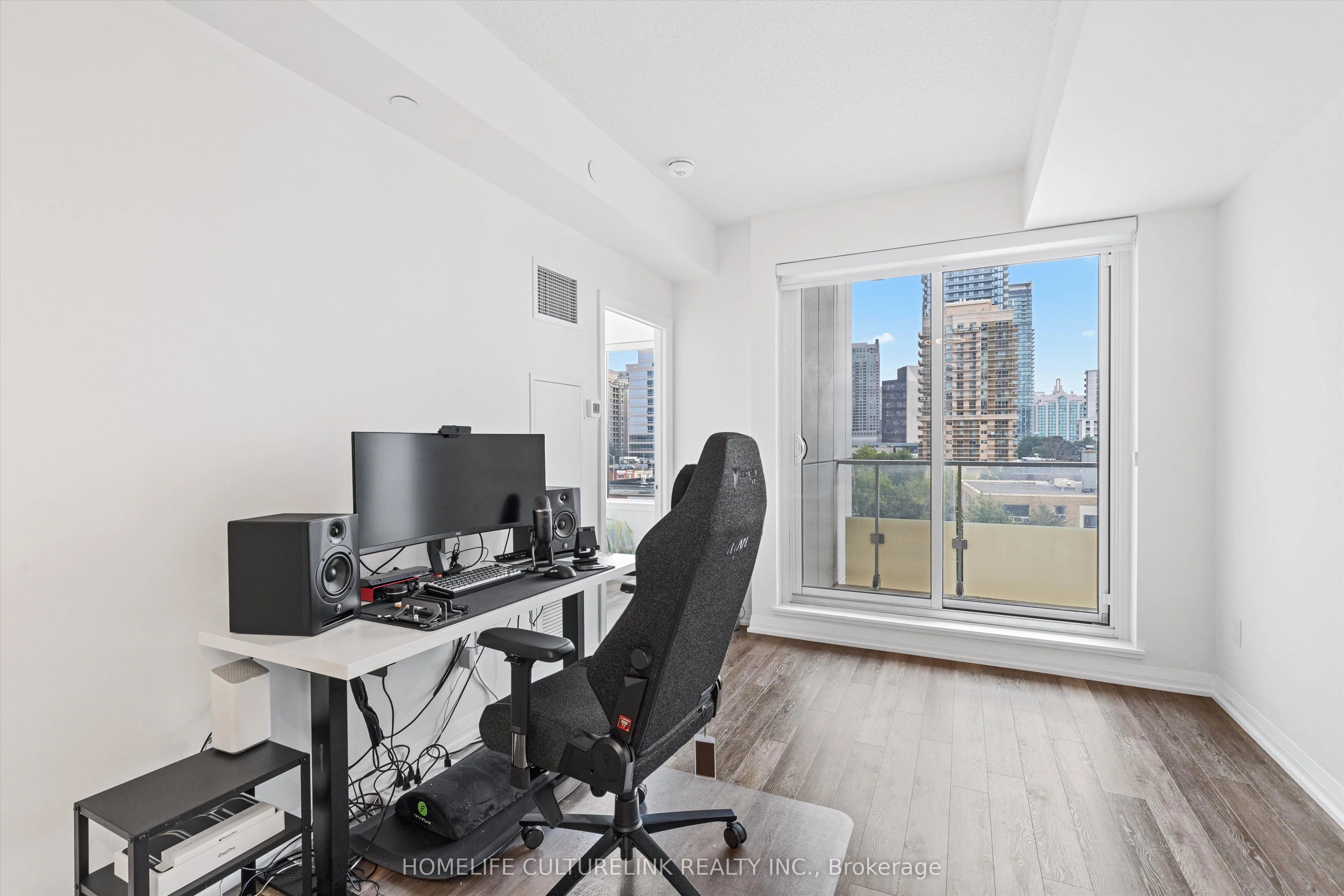 75 Canterbury Place, #503