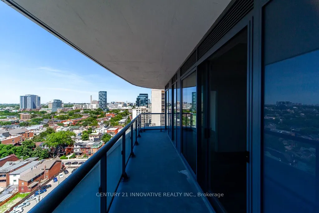 280 Dundas Street W, #1511