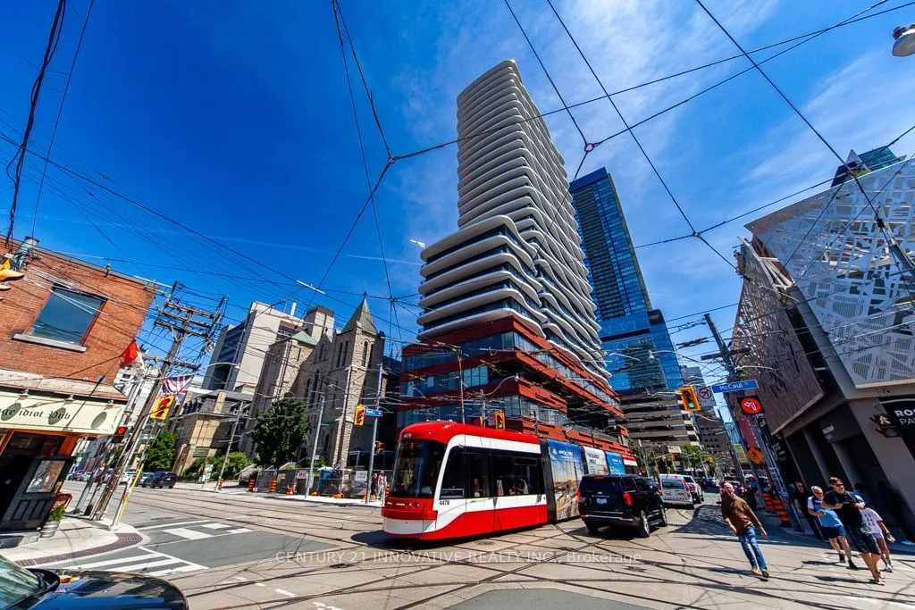 280 Dundas Street W, #1511