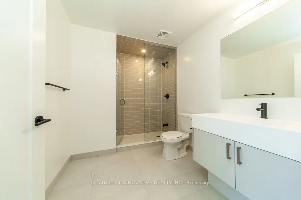 280 Dundas Street W, #1511