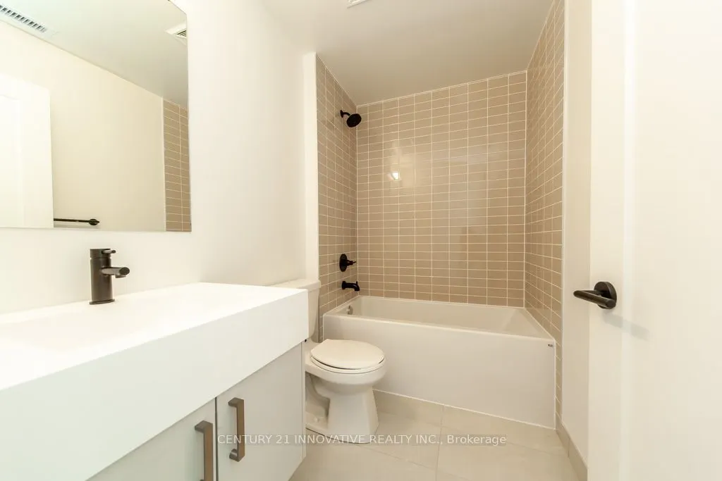 280 Dundas Street W, #1511