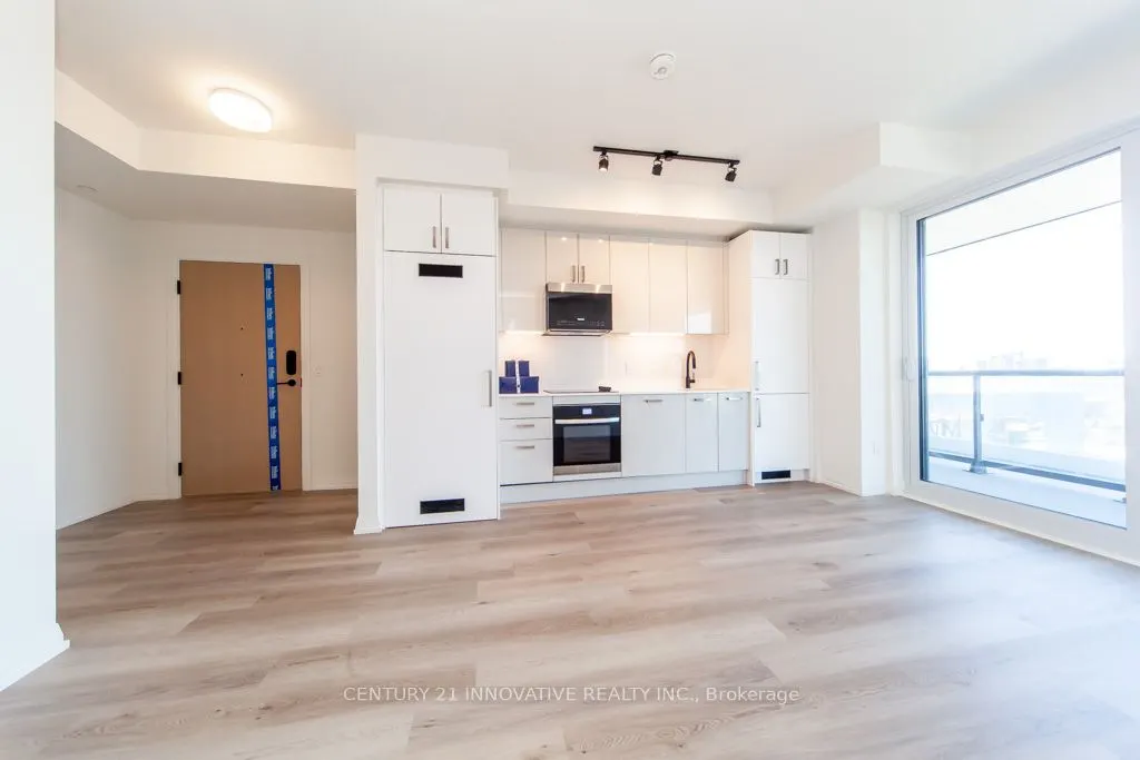 280 Dundas Street W, #1511