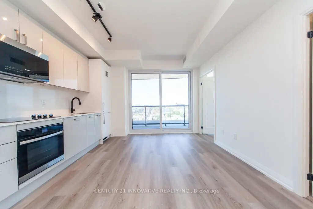 280 Dundas Street W, #1511