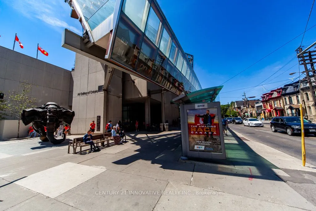 280 Dundas Street W, #1511