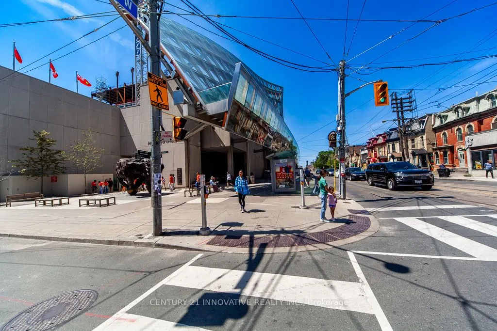 280 Dundas Street W, #1511