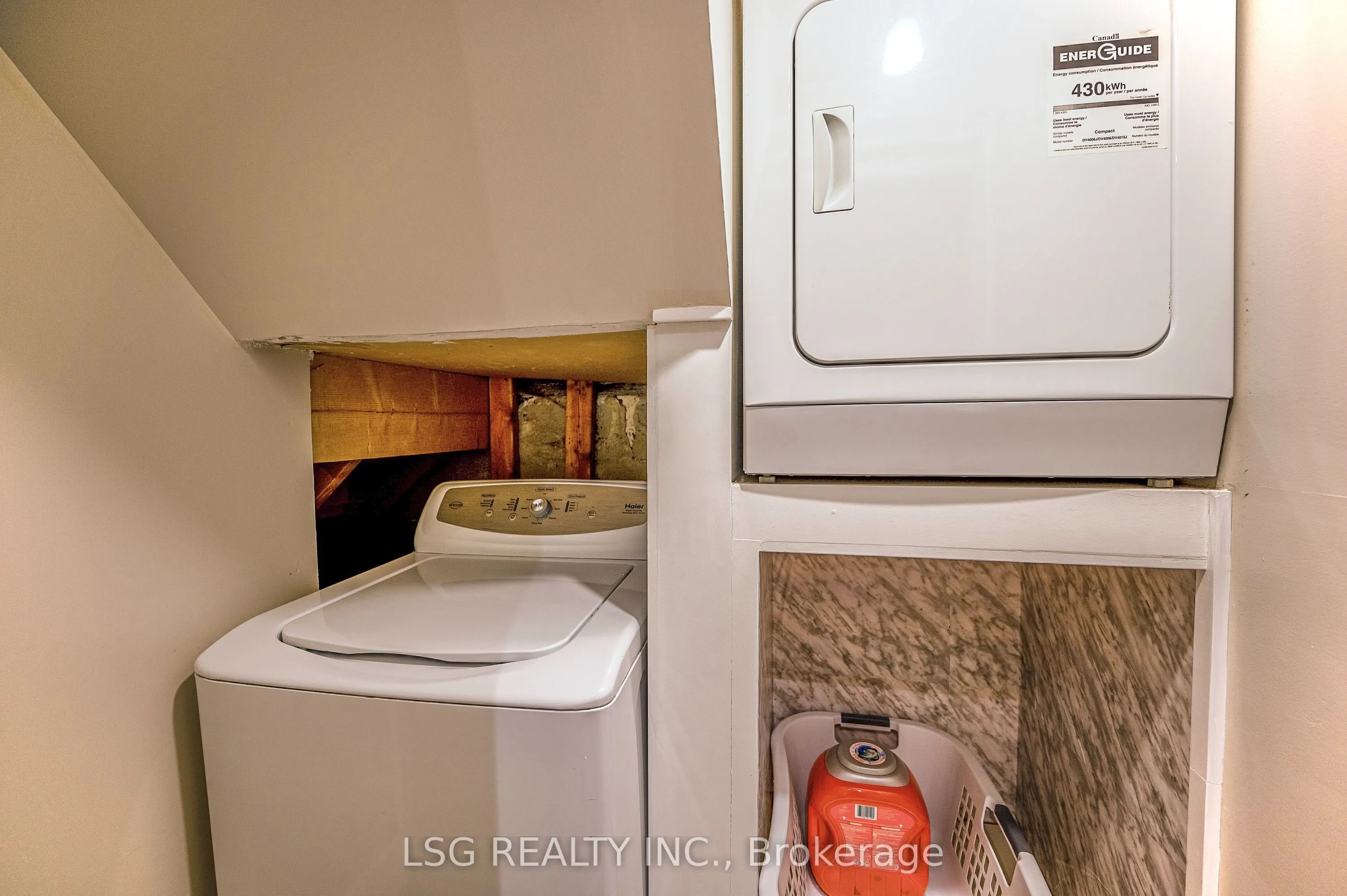 182 Lawrence Avenue W, #Lower