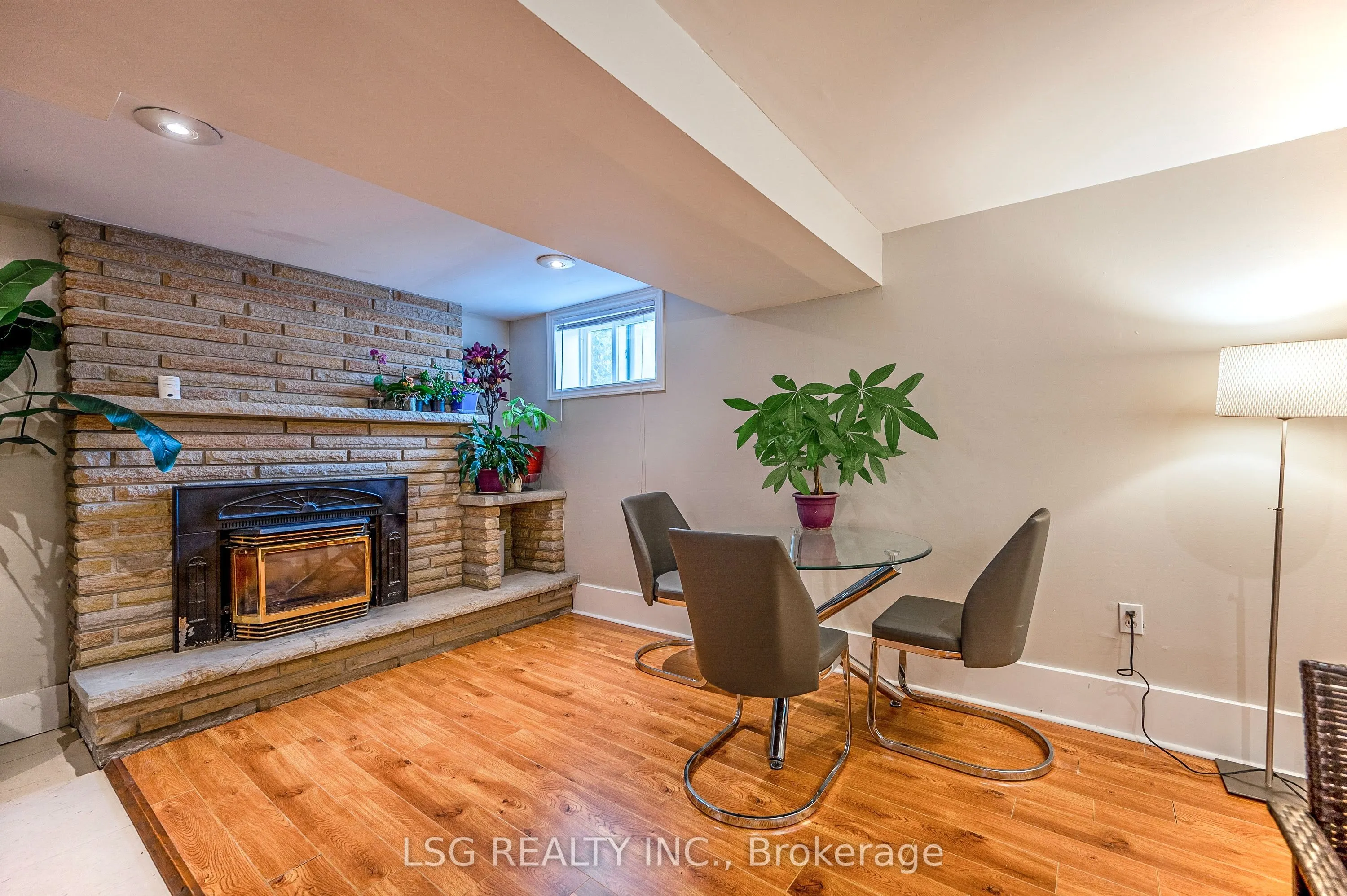 182 Lawrence Avenue W, #Lower