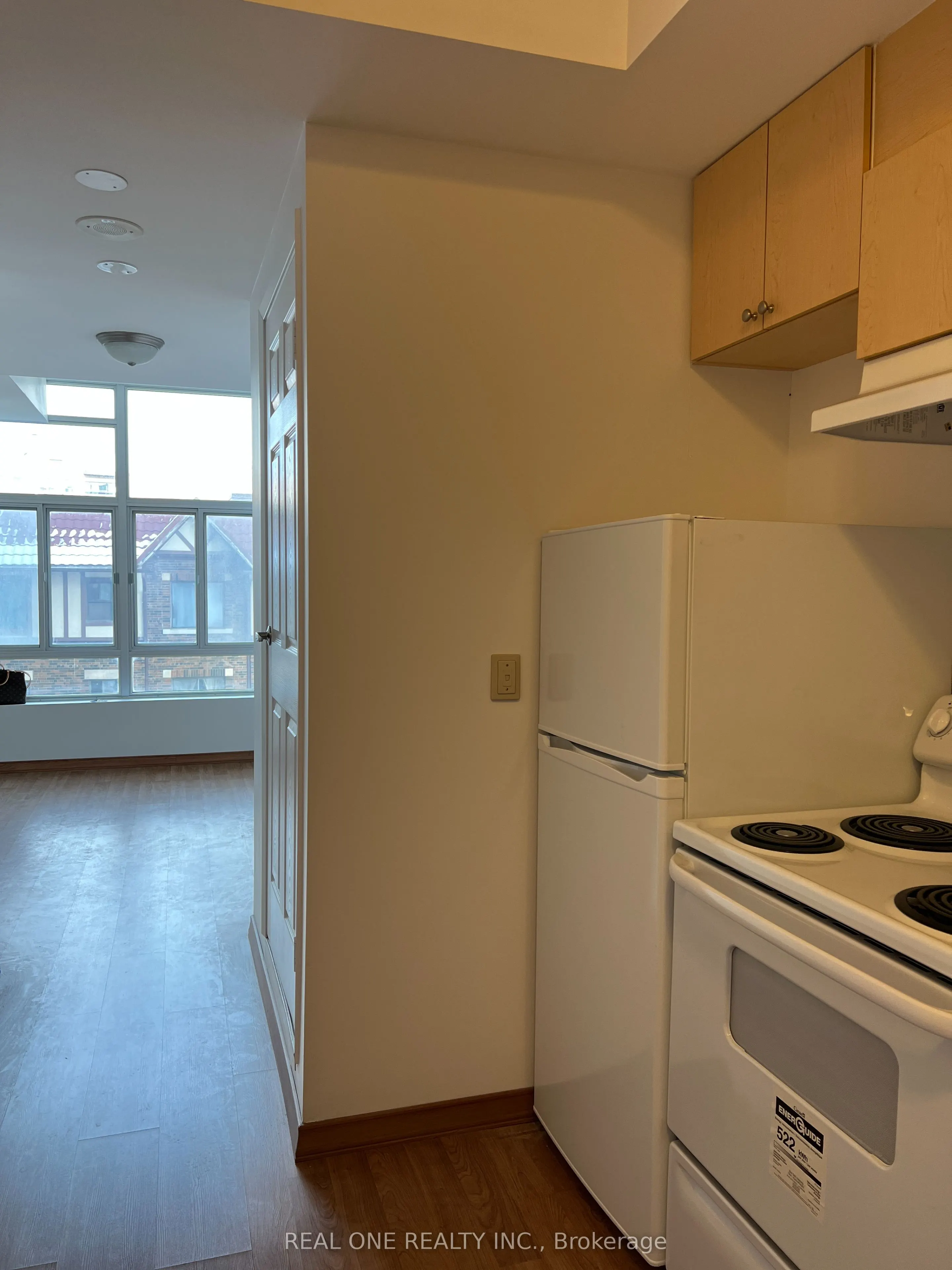 15 Maplewood Avenue, #302
