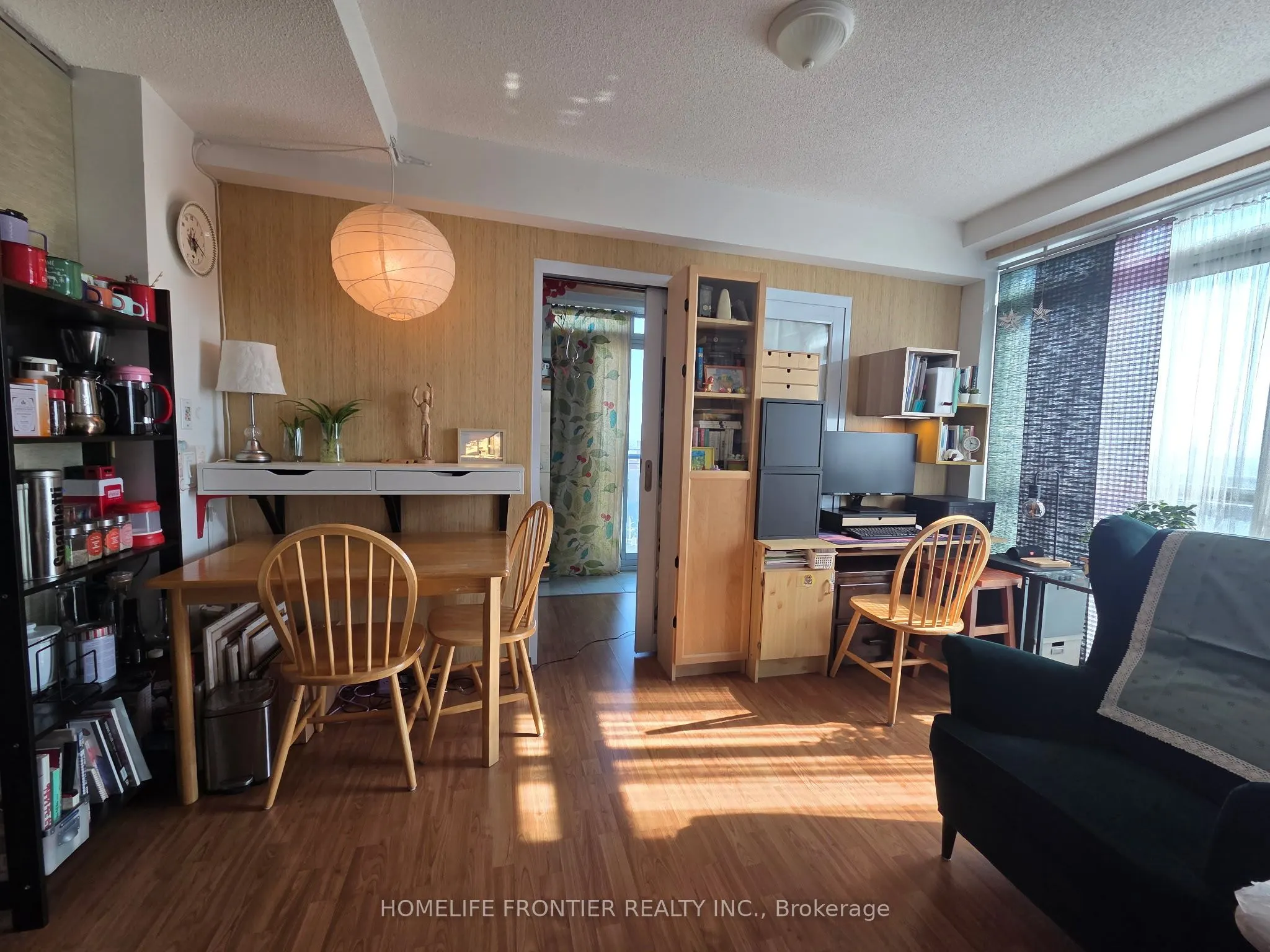 15 Maplewood Avenue, #911