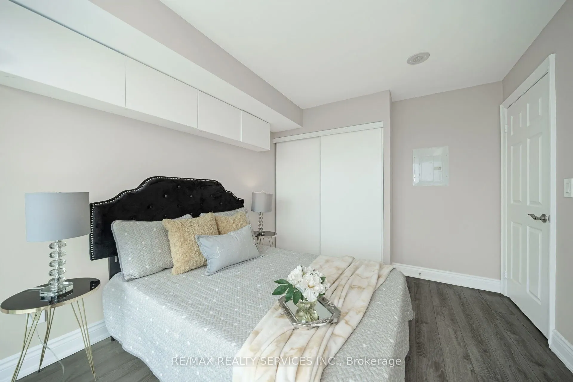 5500 Yonge Street, #2307