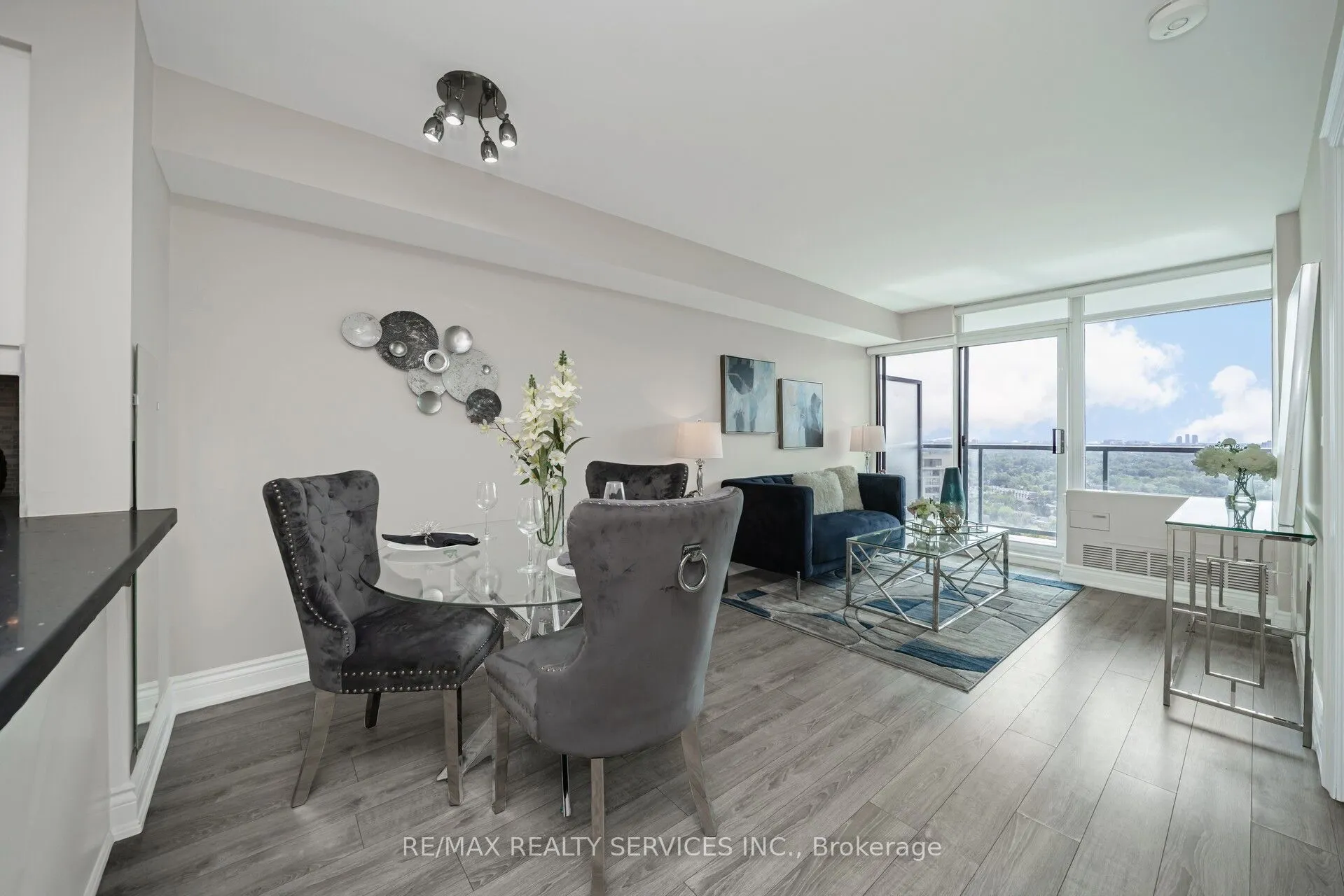 5500 Yonge Street, #2307