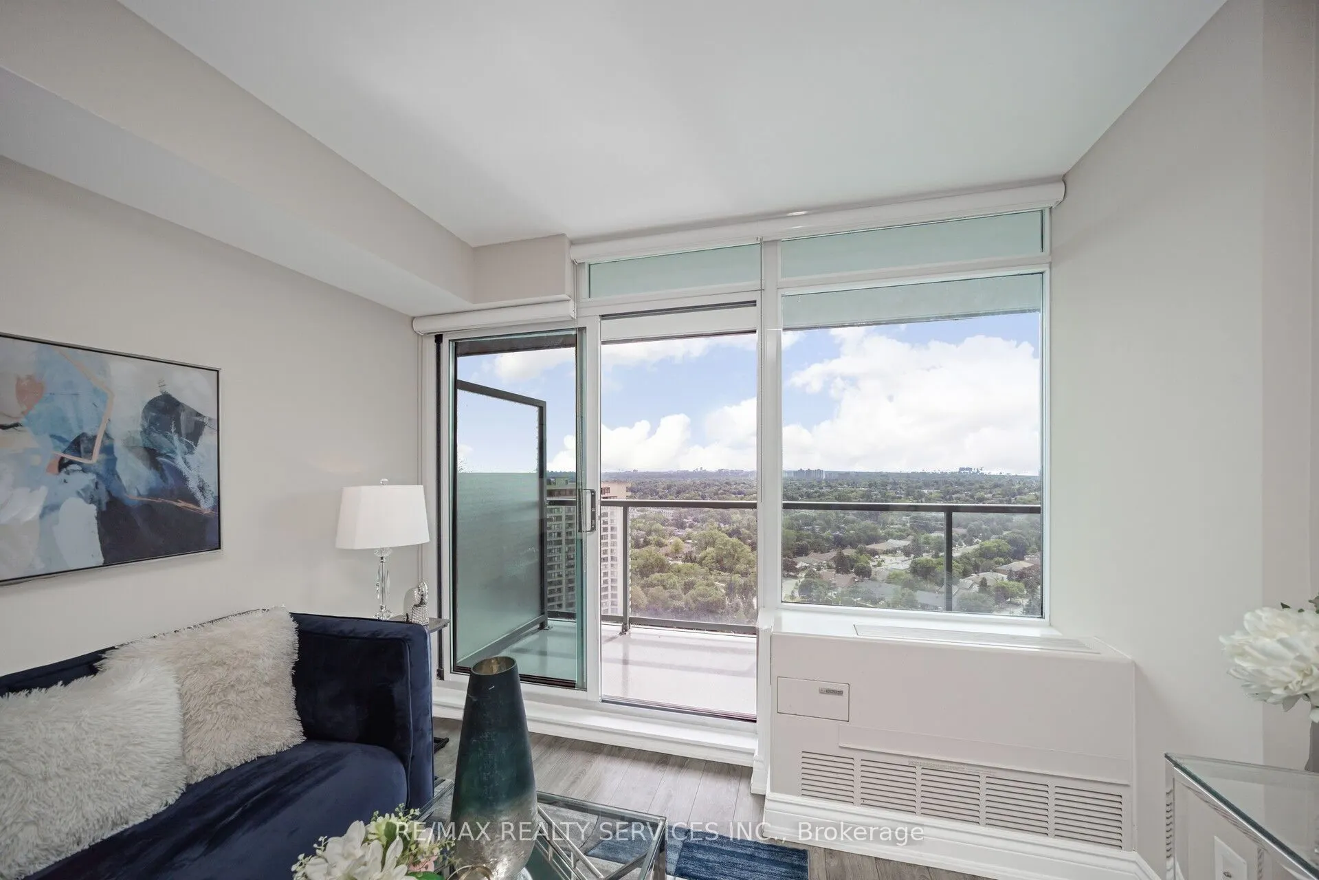 5500 Yonge Street, #2307