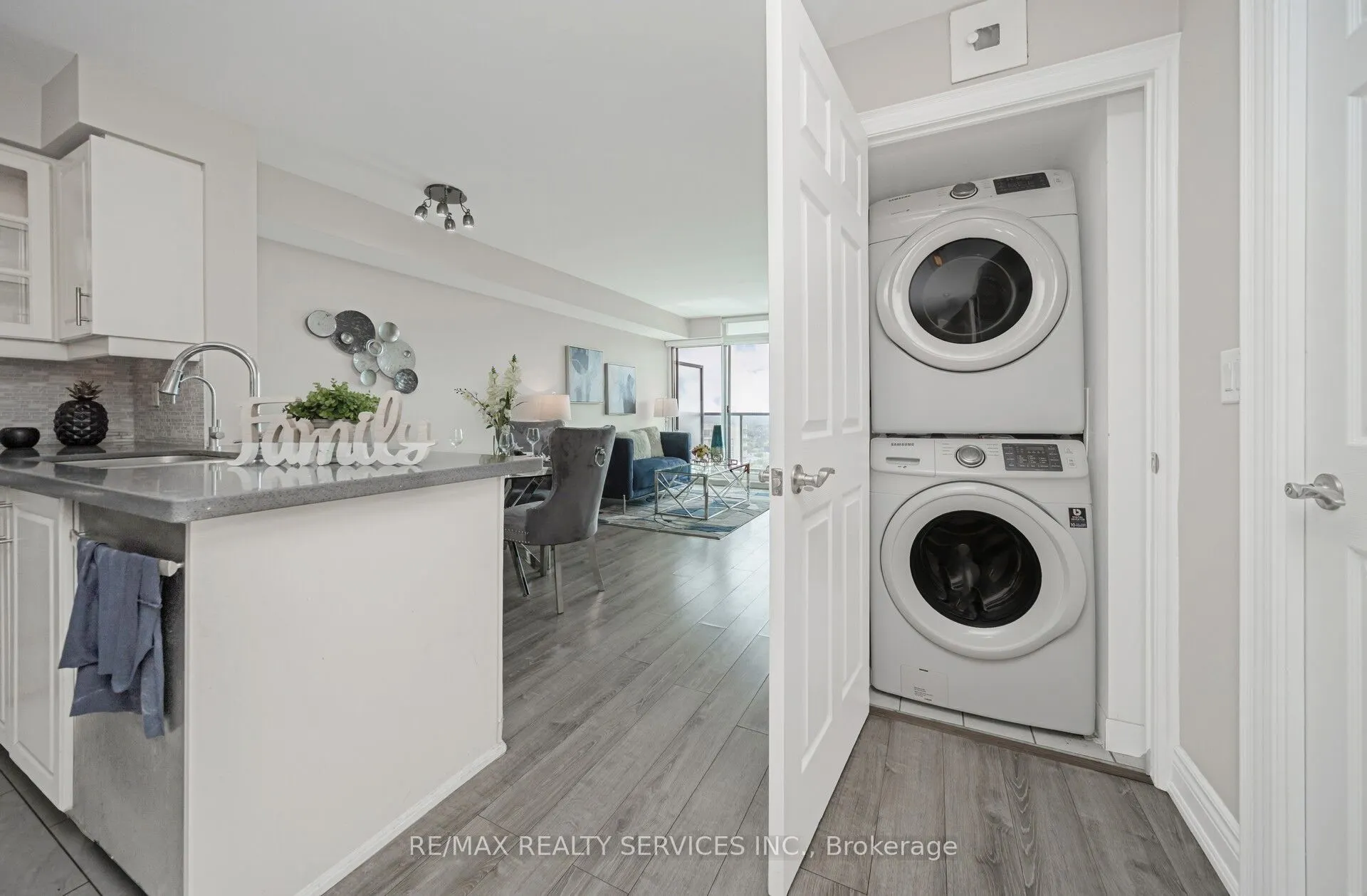 5500 Yonge Street, #2307