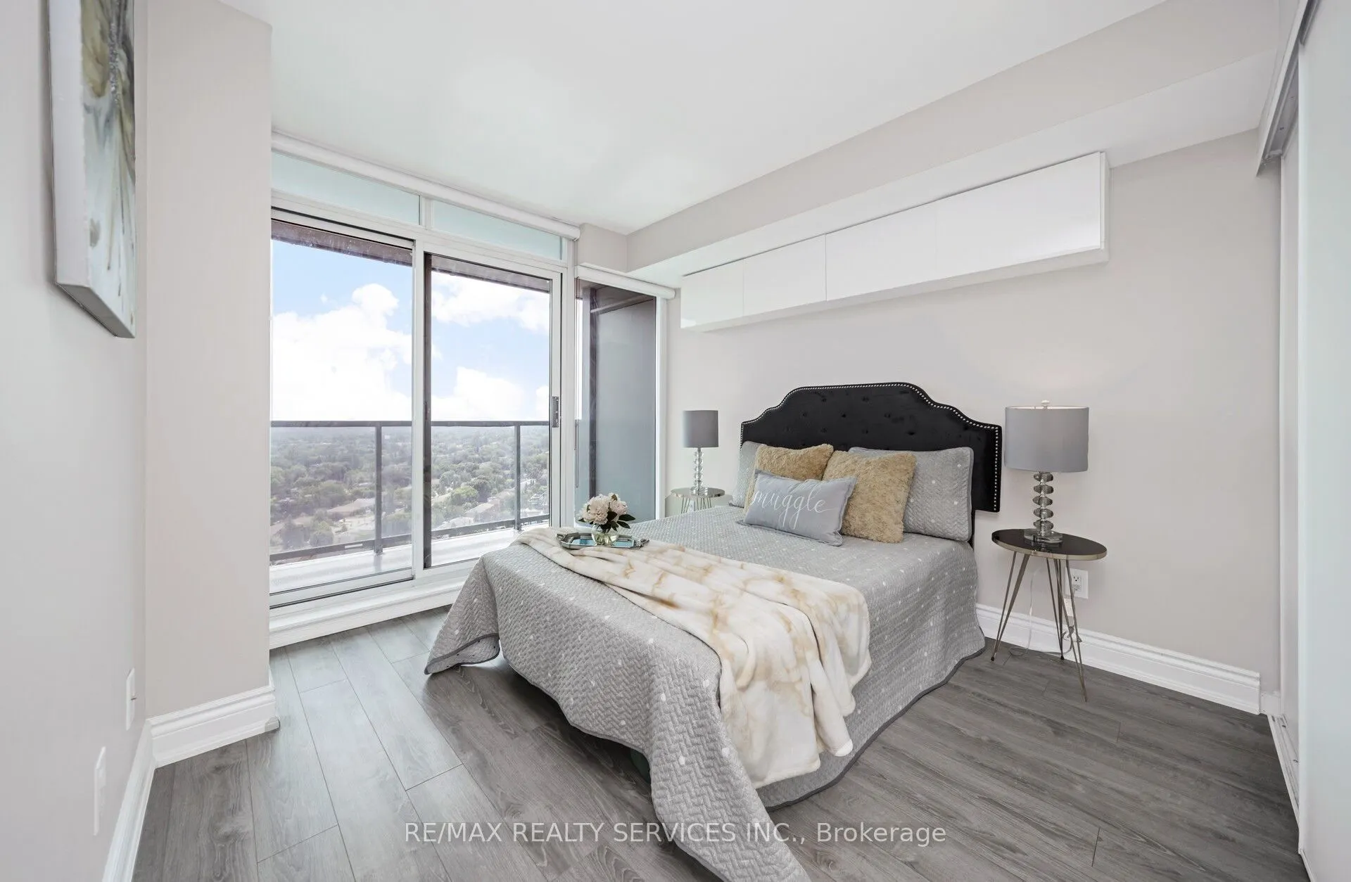 5500 Yonge Street, #2307