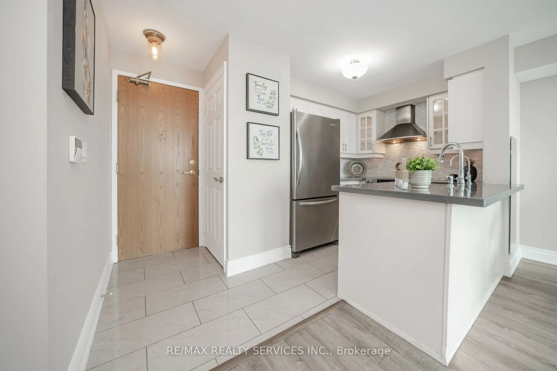5500 Yonge Street, #2307