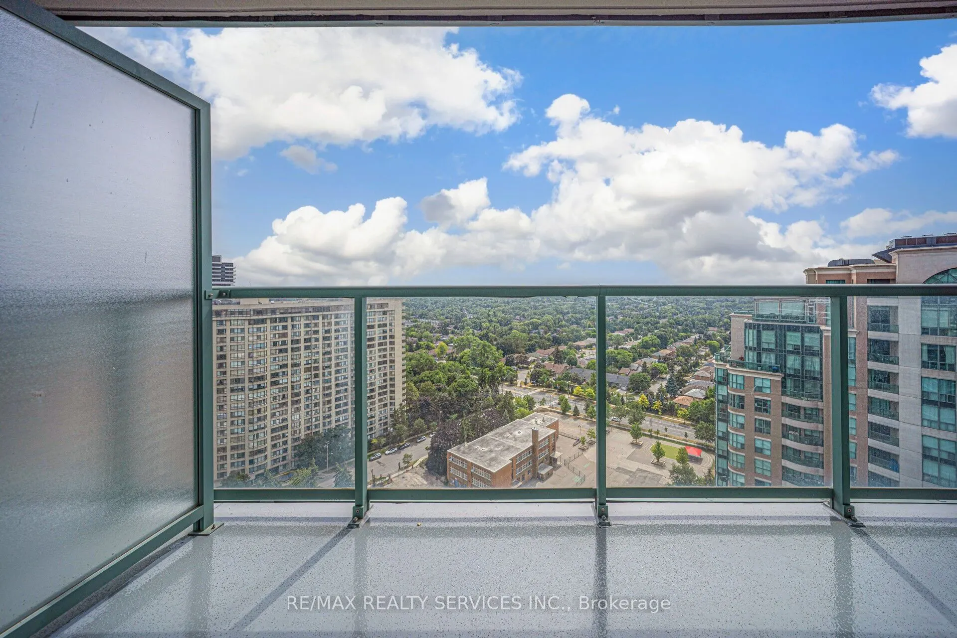 5500 Yonge Street, #2307